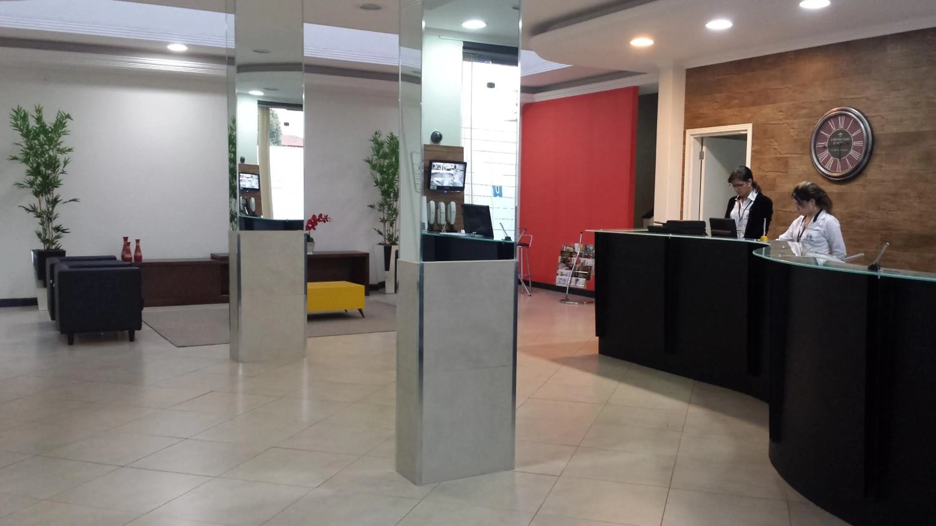Lobby or reception in Hotel Pouso Novo
