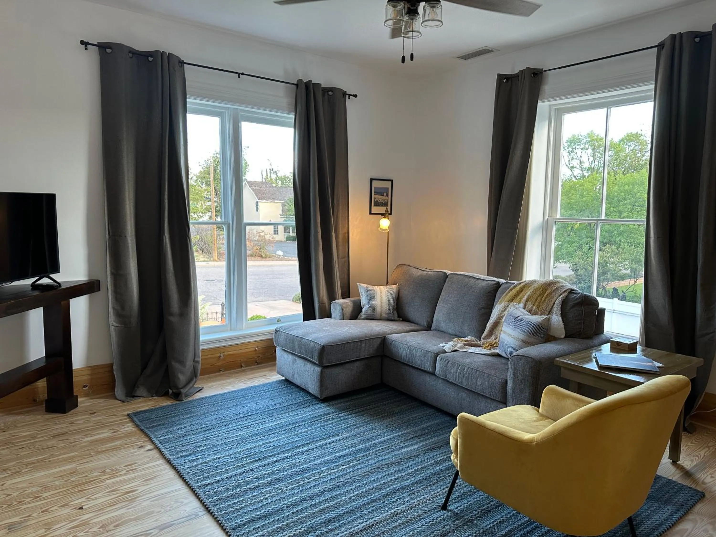 Seating area in The Cottage at 241 North
