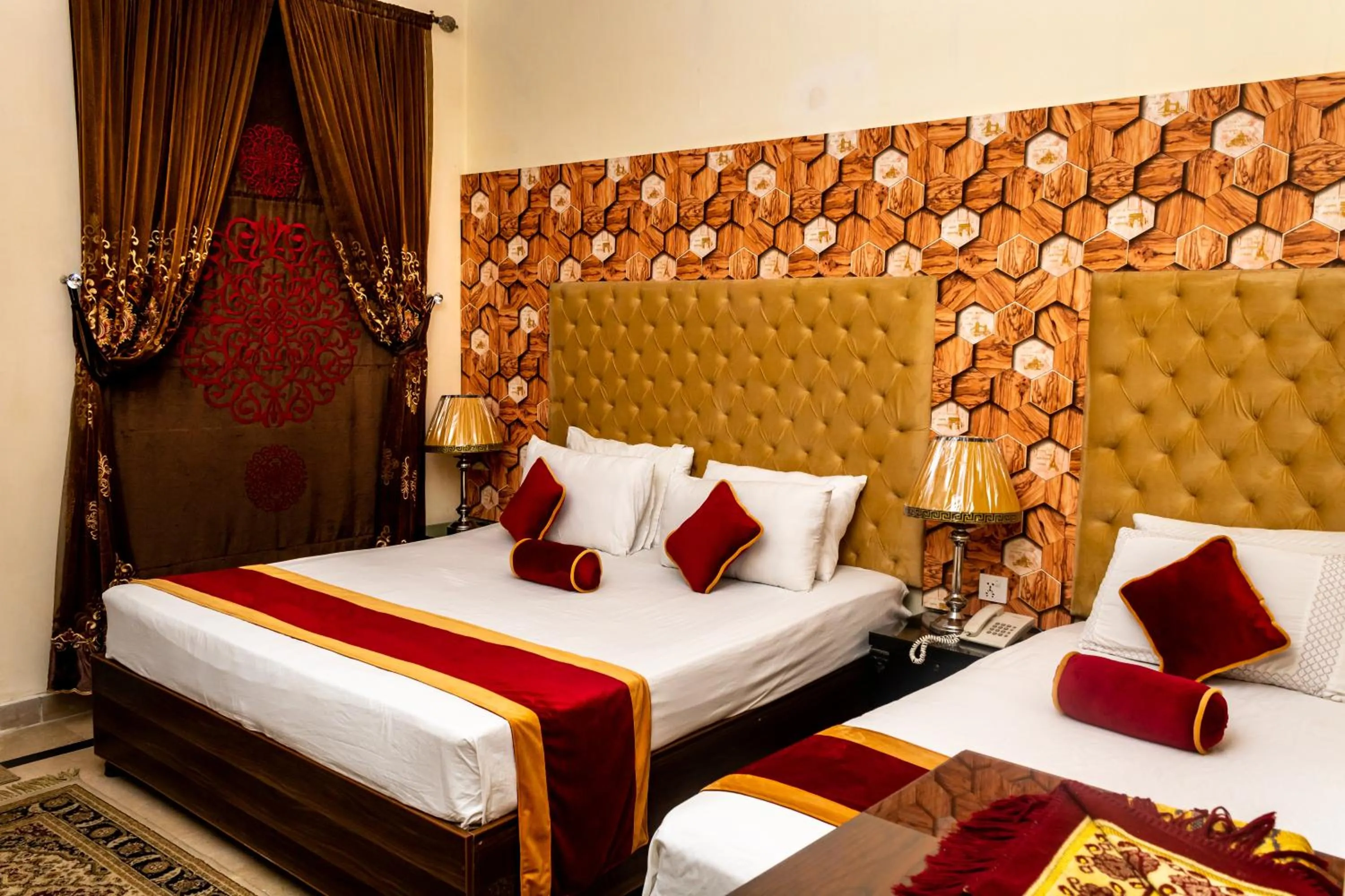 Bed in Rose Palace Hotel, Garden Town