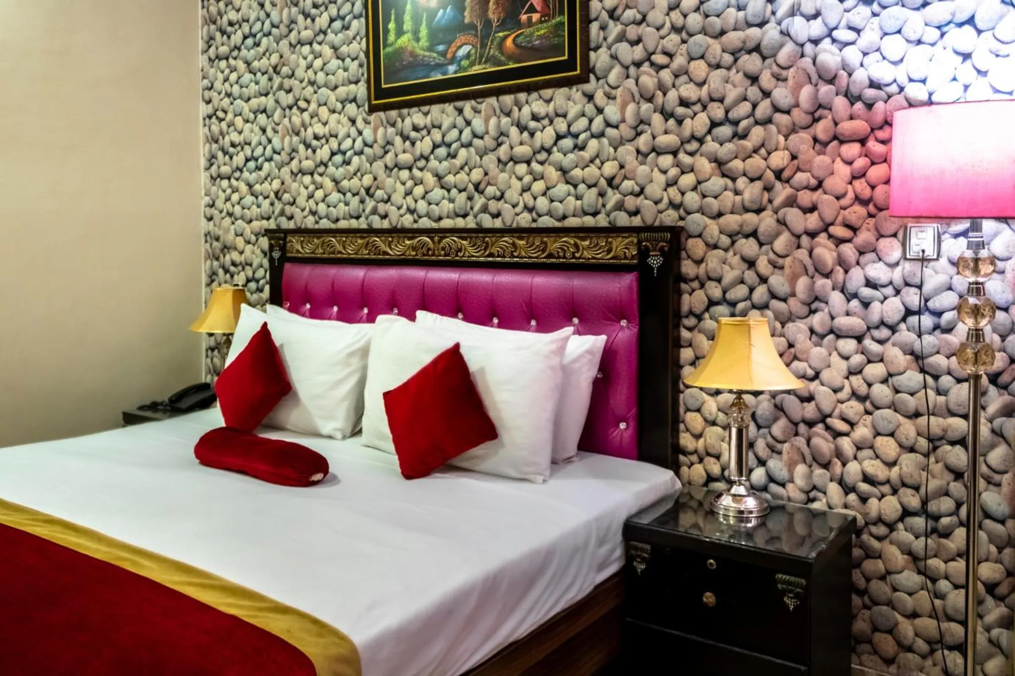 Bed in Rose Palace Hotel, Garden Town