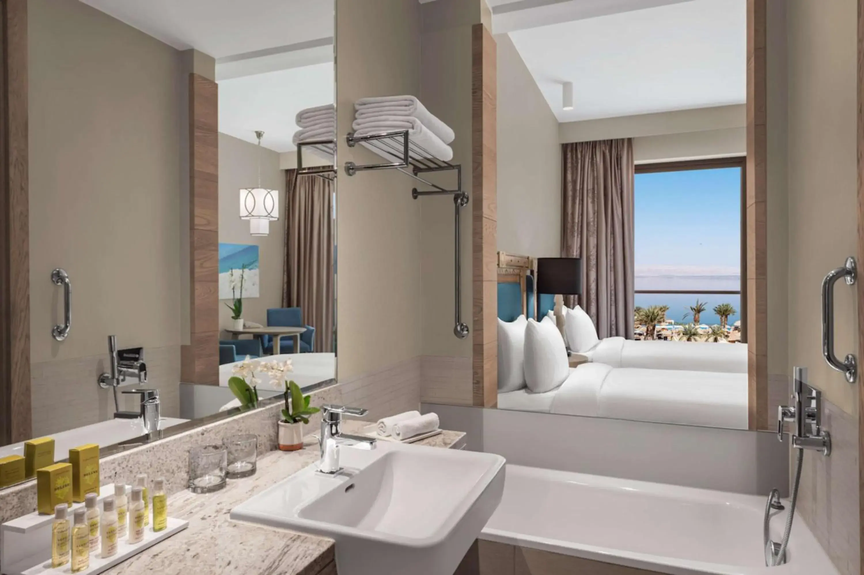 Deluxe Double Room with Sea View in Hilton Dead Sea Resort & Spa Deluxe Double Room with Sea View in Hilton Dead Sea Resort & Spa