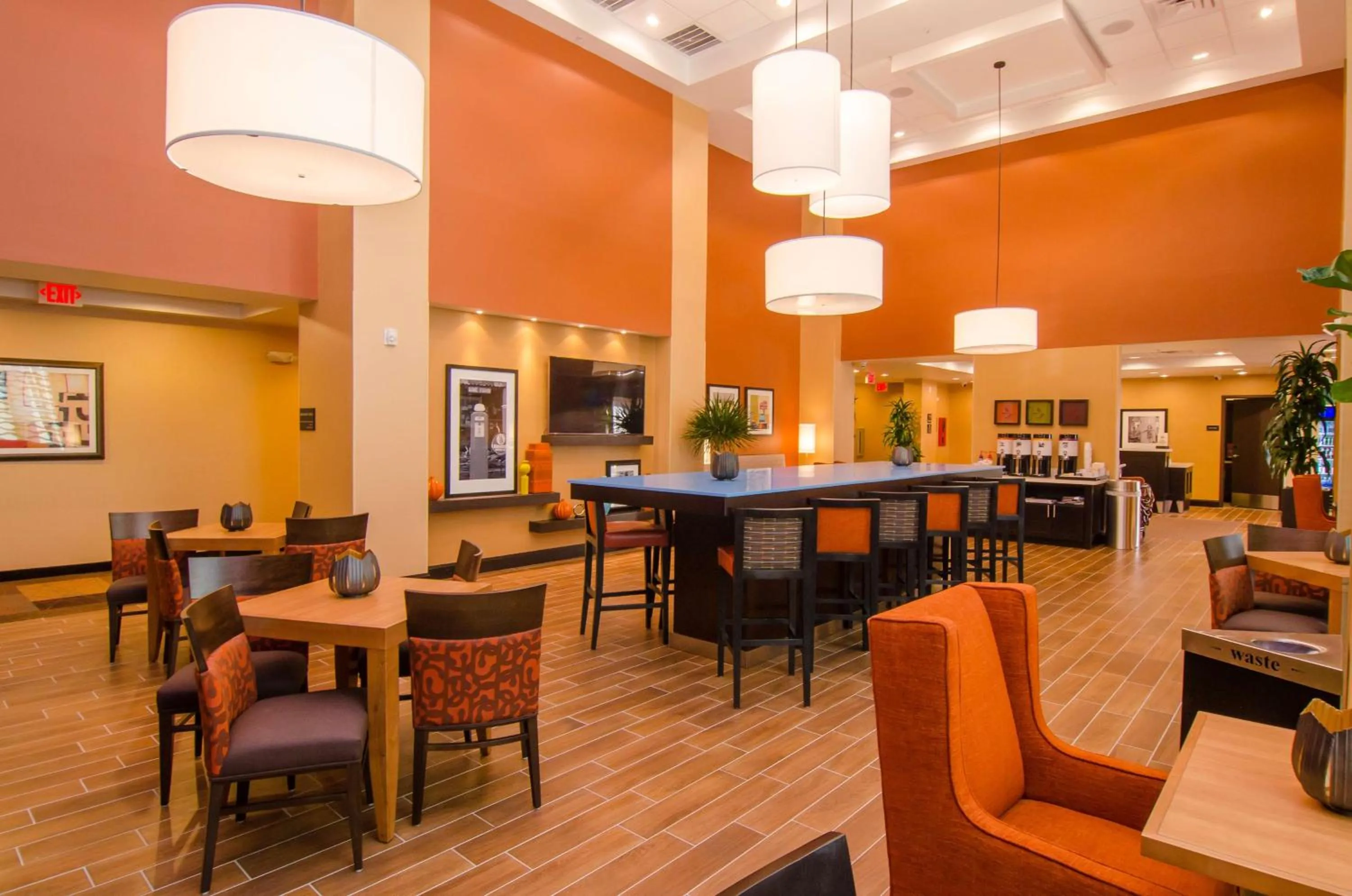 Restaurant/places to eat in Hampton Inn & Suites Huntsville