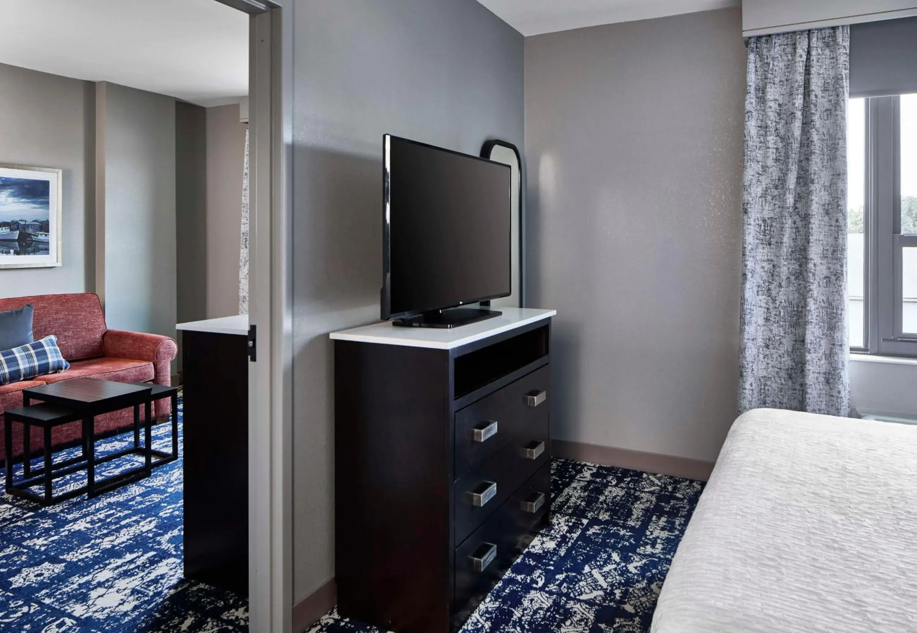 One-Bedroom King Suite with City View in Homewood Suites Savannah Historic District/Riverfront One-Bedroom King Suite with City View in Homewood Suites Savannah Historic District/Riverfront