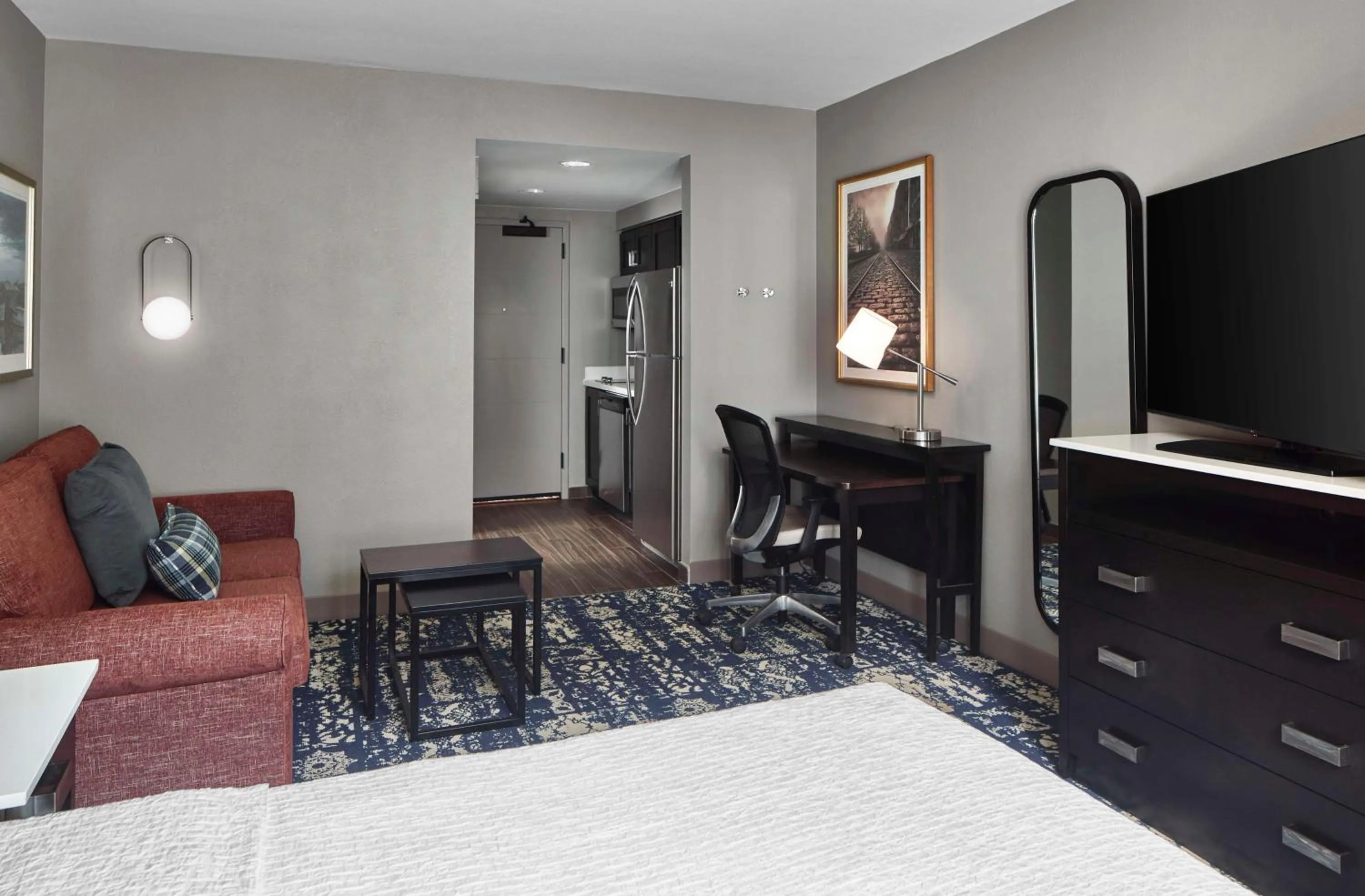 Living room, Bed in Homewood Suites Savannah Historic District/Riverfront