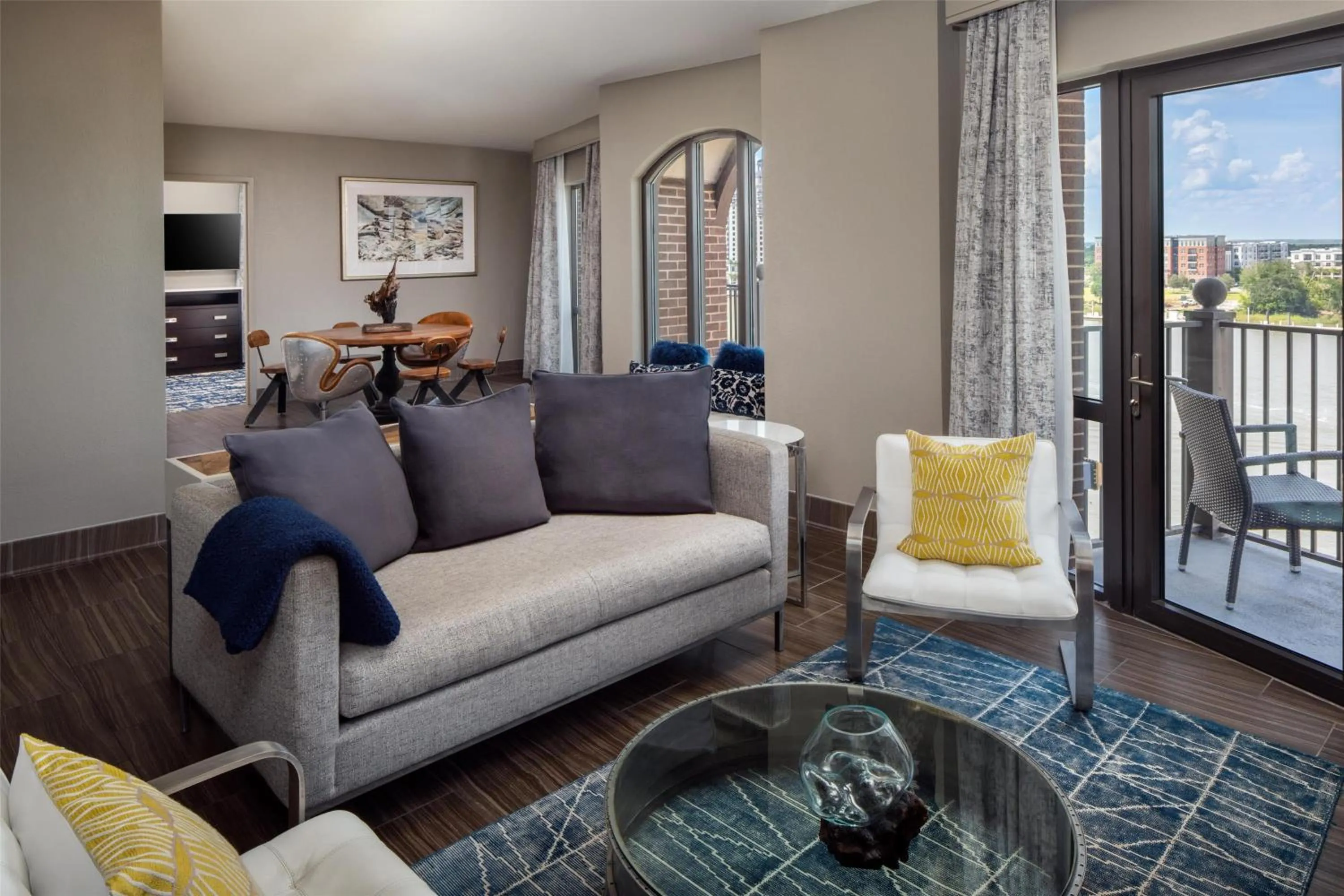 Living room in Homewood Suites Savannah Historic District/Riverfront