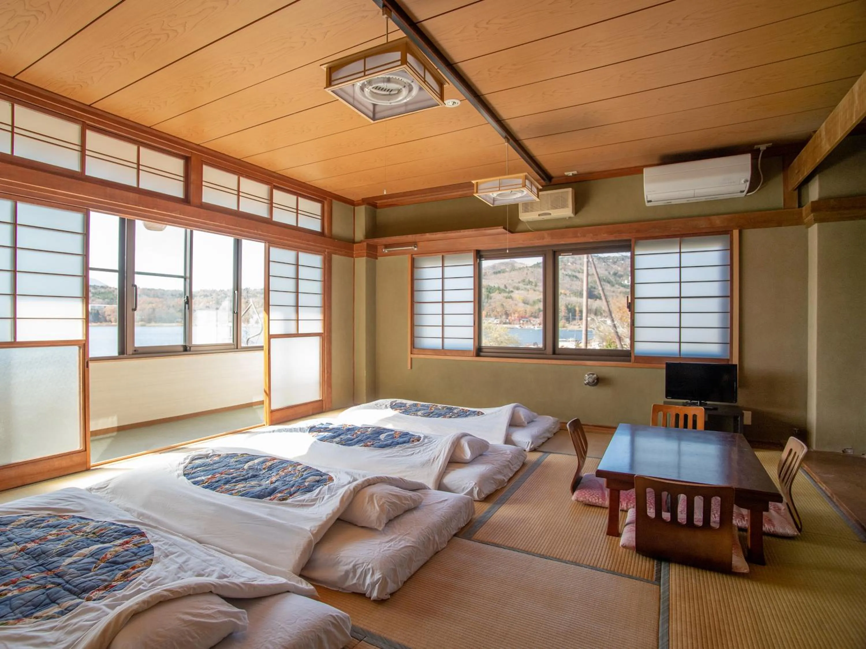 Photo of the whole room, Bed in Tabist Lakeside in Fujinami Yamanakako