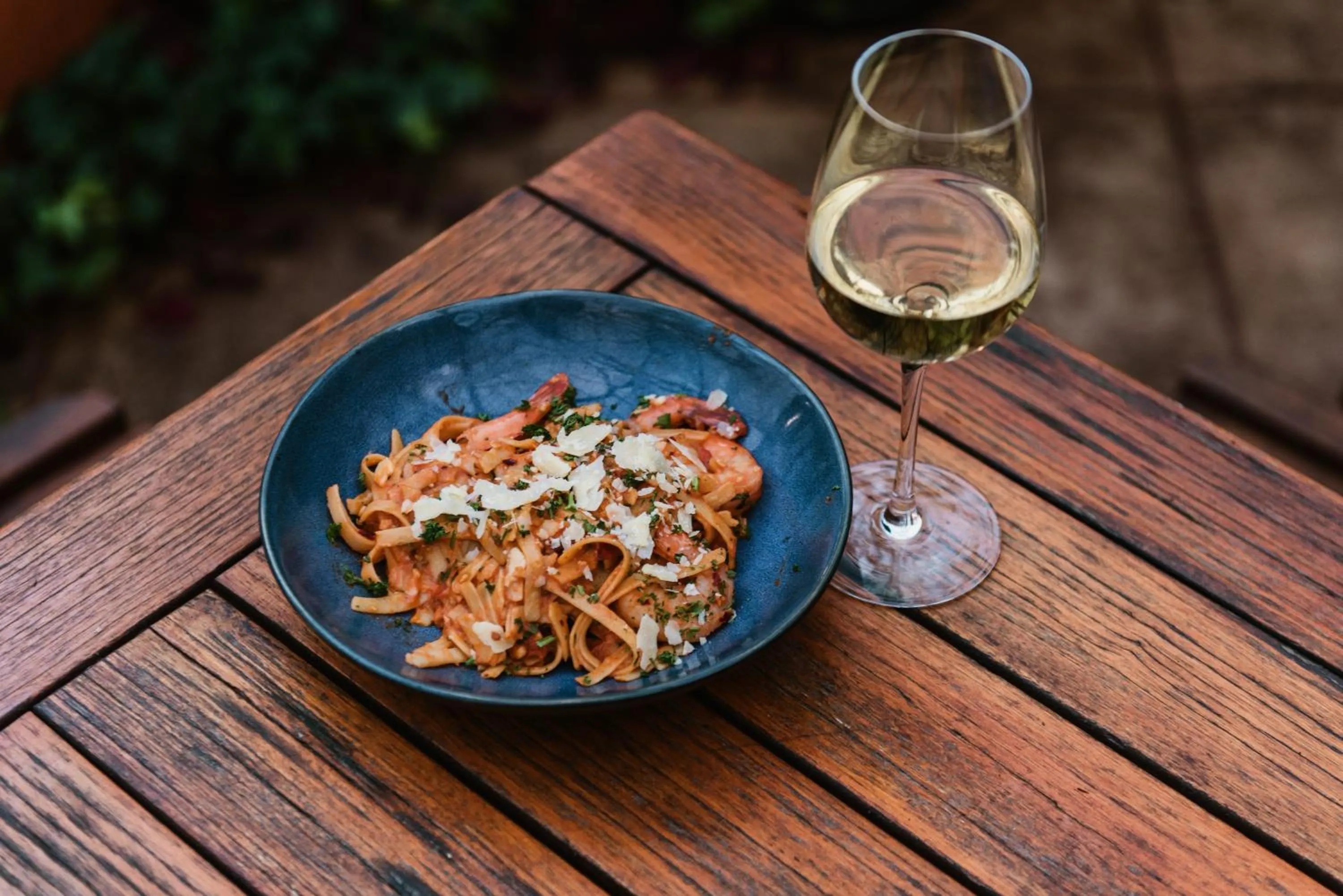 Food and drinks in Peel Inn Hotel Nundle