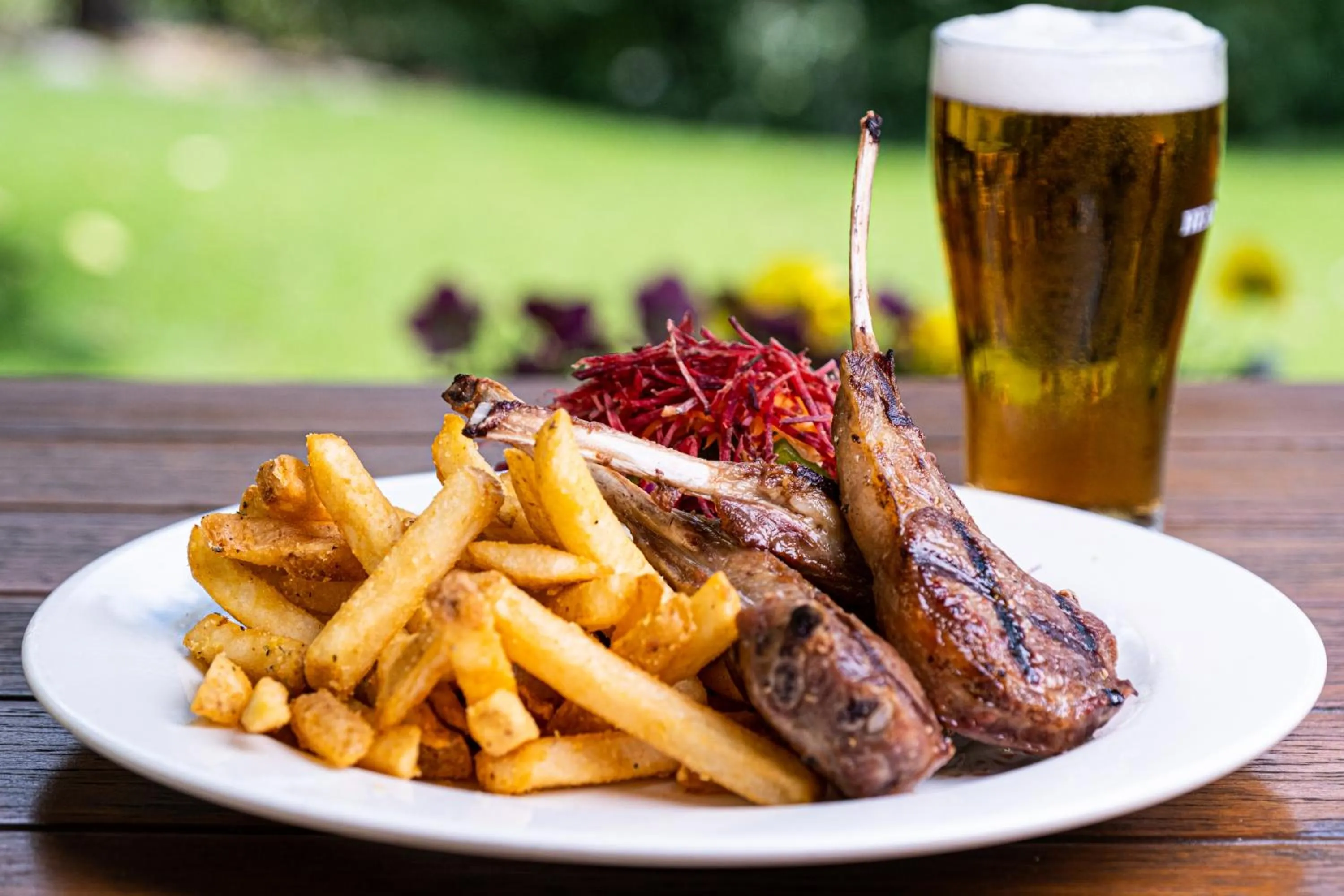 Meals in Peel Inn Hotel Nundle