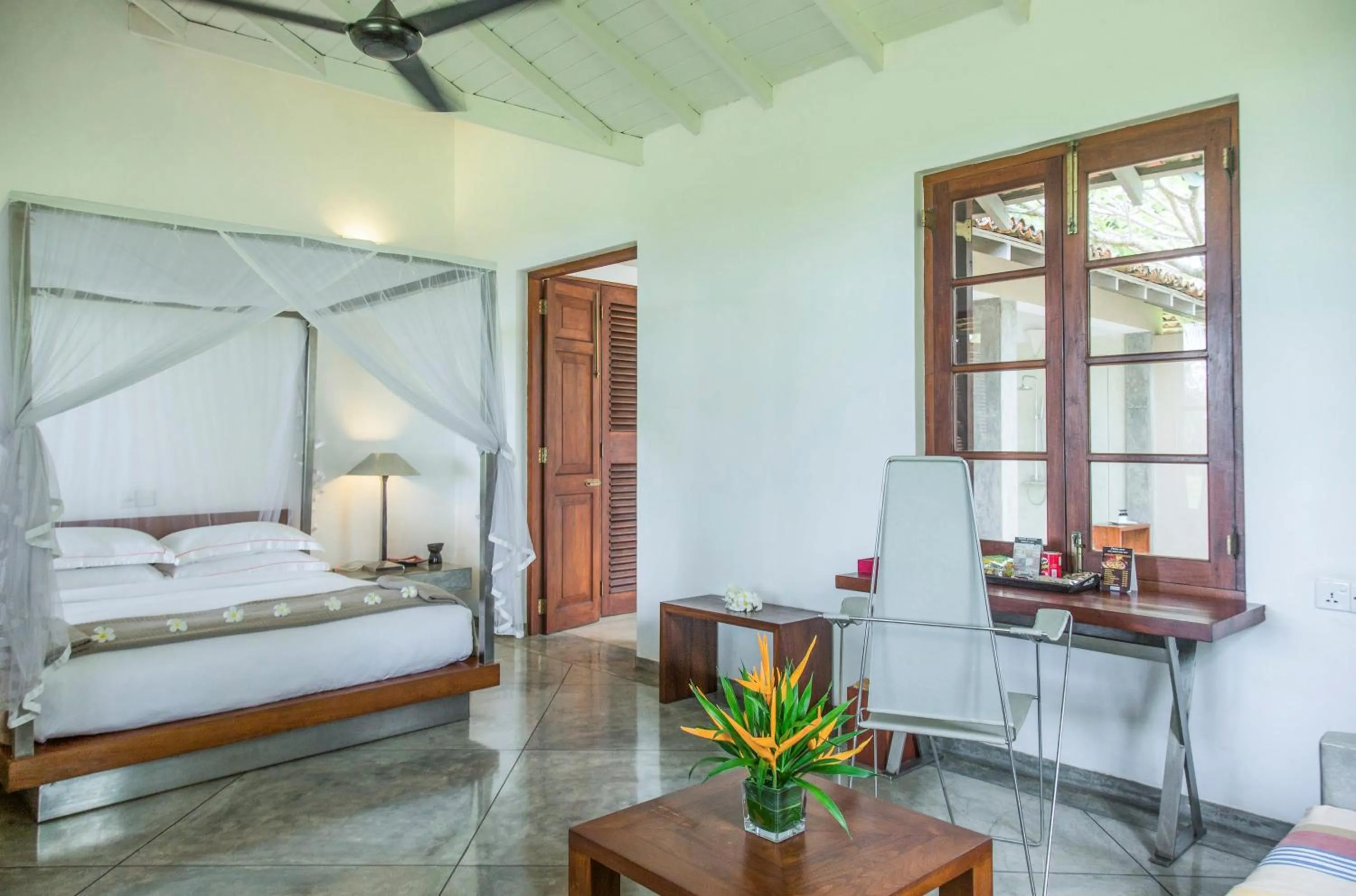 Bedroom, Bed in The Frangipani Tree by Edwards Collection - Thalpe