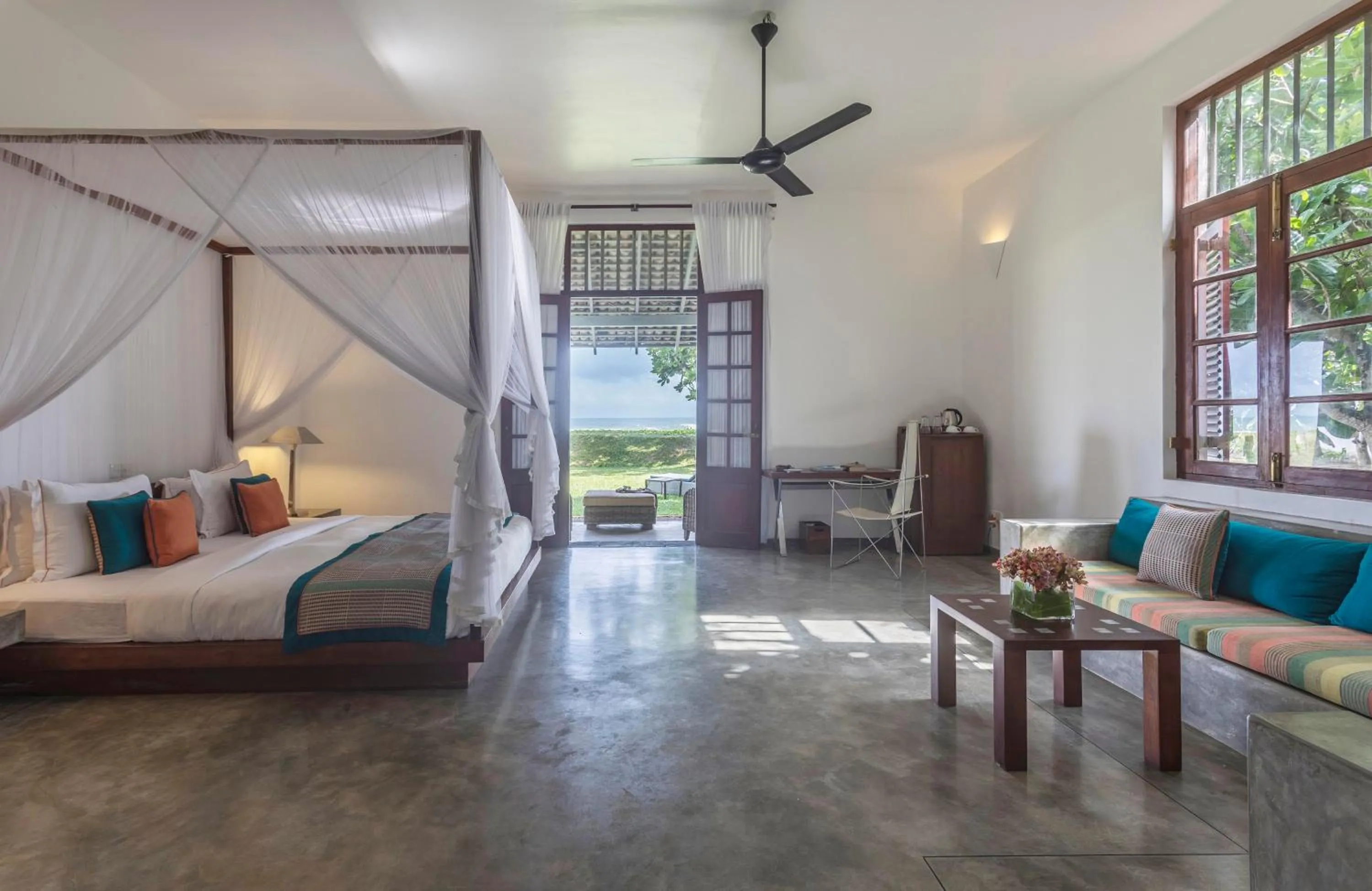 Bedroom, Bed in The Frangipani Tree by Edwards Collection - Thalpe