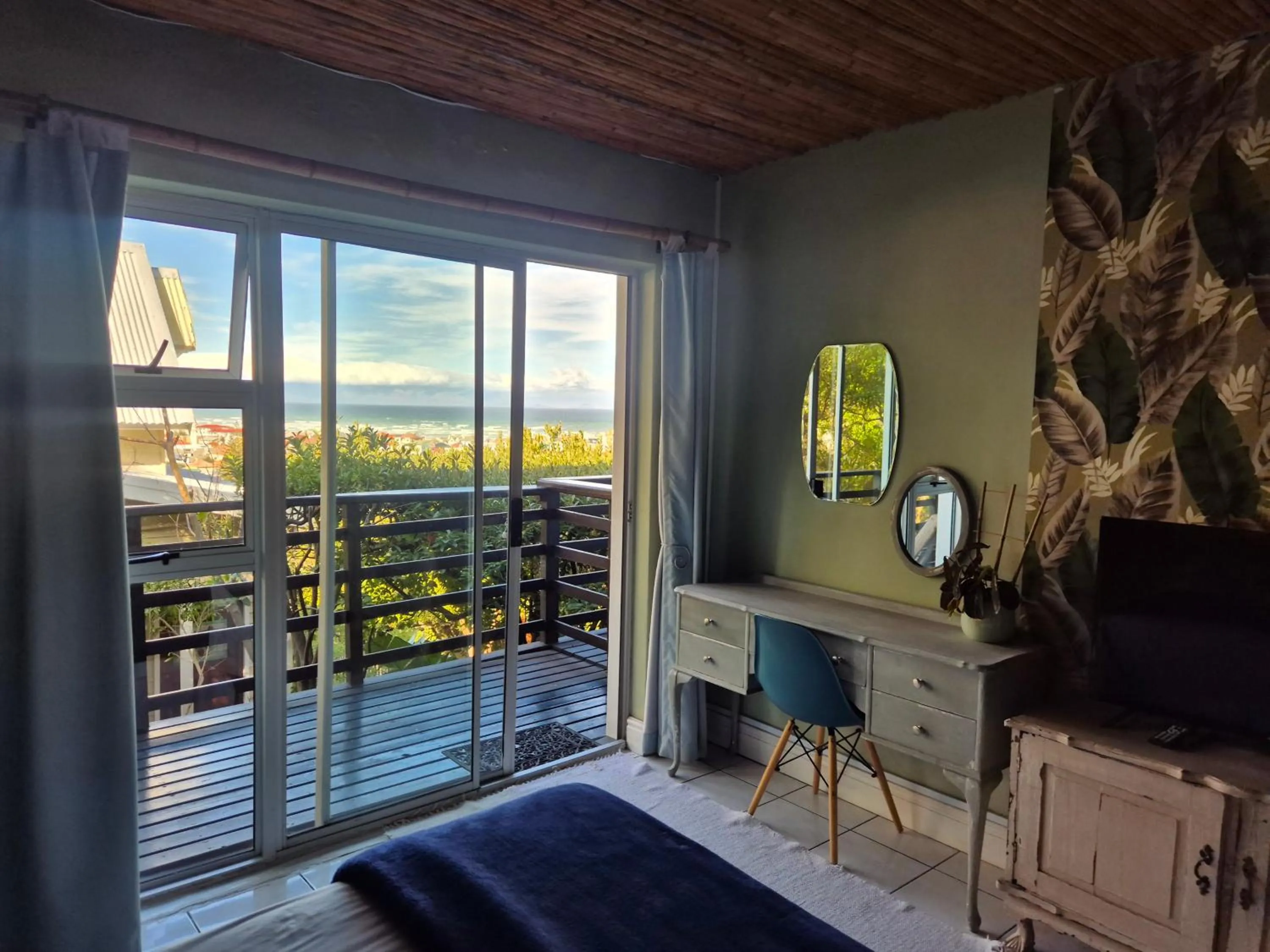 TV and multimedia, Bed in Bluebottle Guesthouse