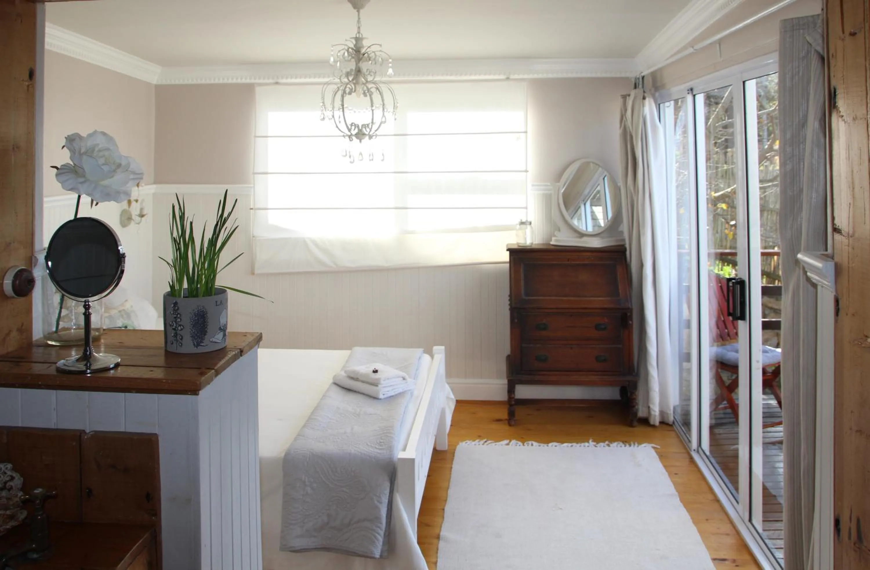 Bedroom, Bed in Bluebottle Guesthouse