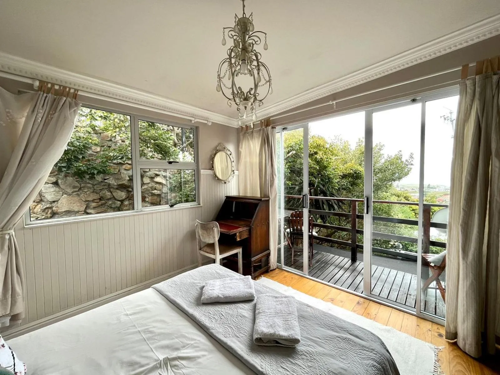 Bed in Bluebottle Guesthouse