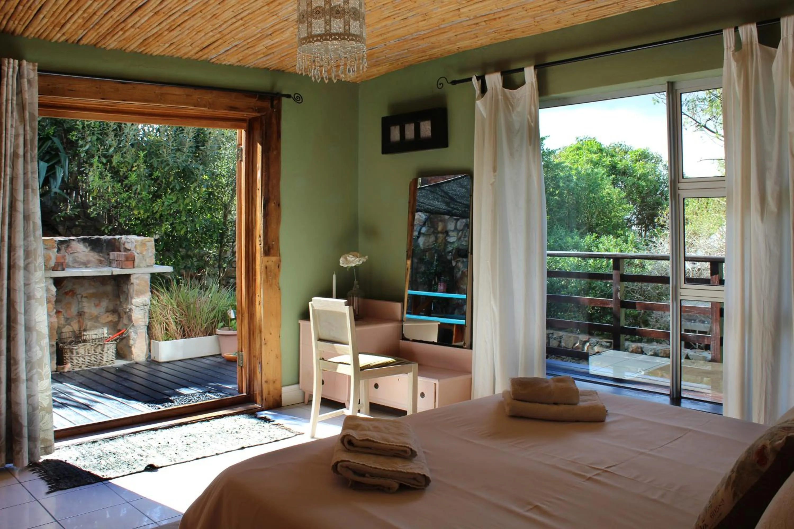 BBQ facilities, Bed in Bluebottle Guesthouse