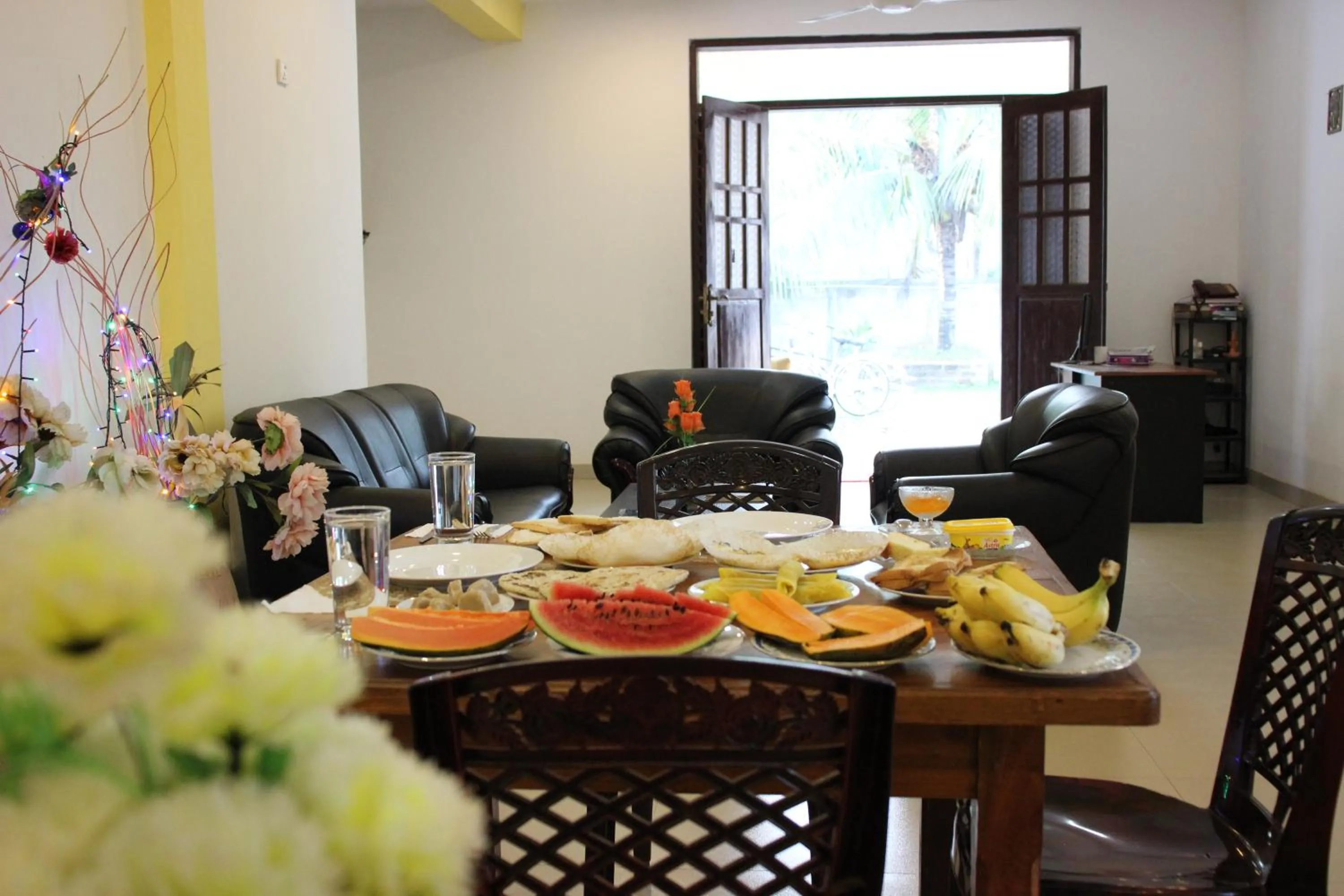 Breakfast in Miheen Hotel & Resort - Anuradhapura