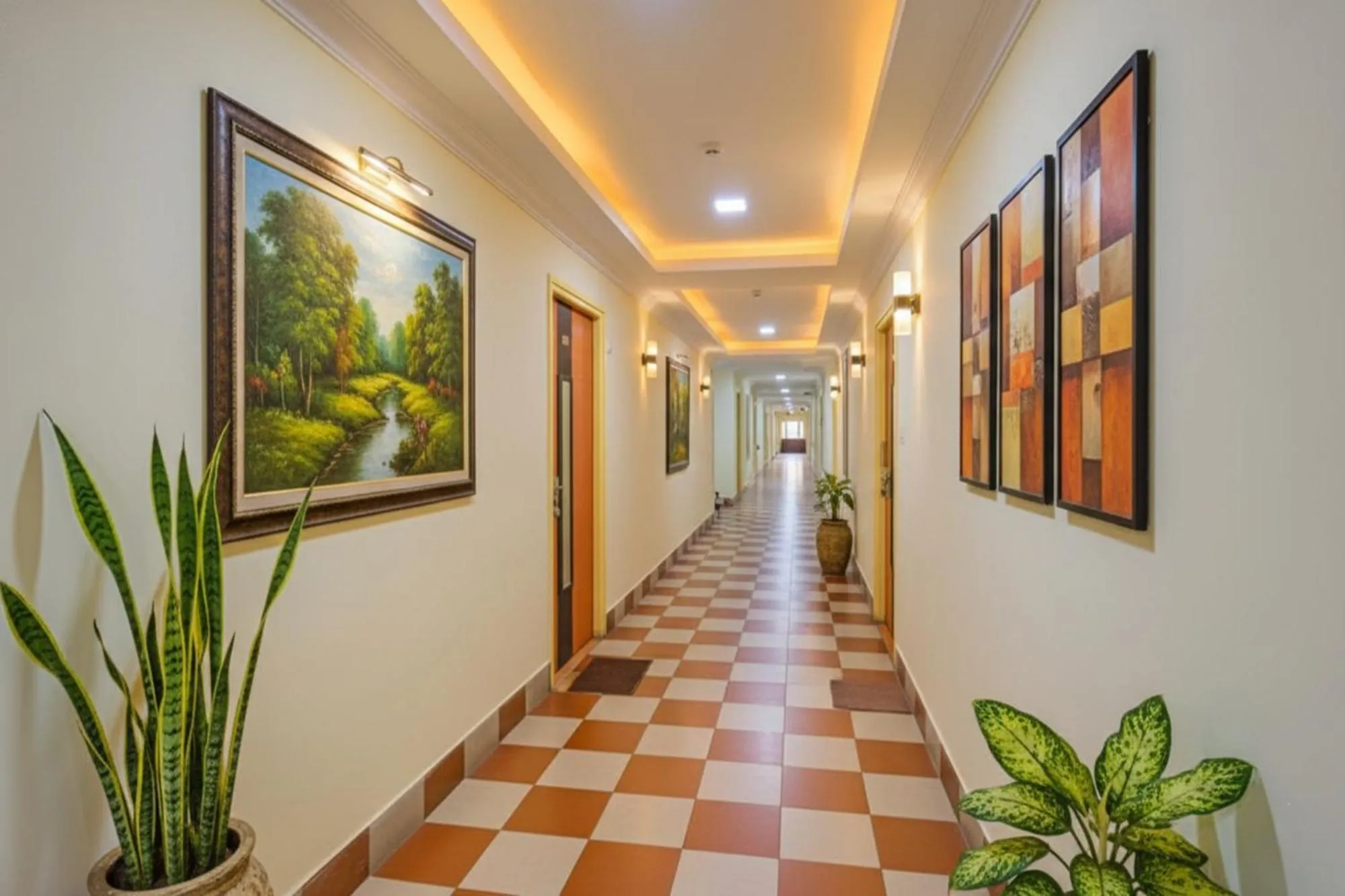 Lobby or reception in FabHotel Ranjit Residency