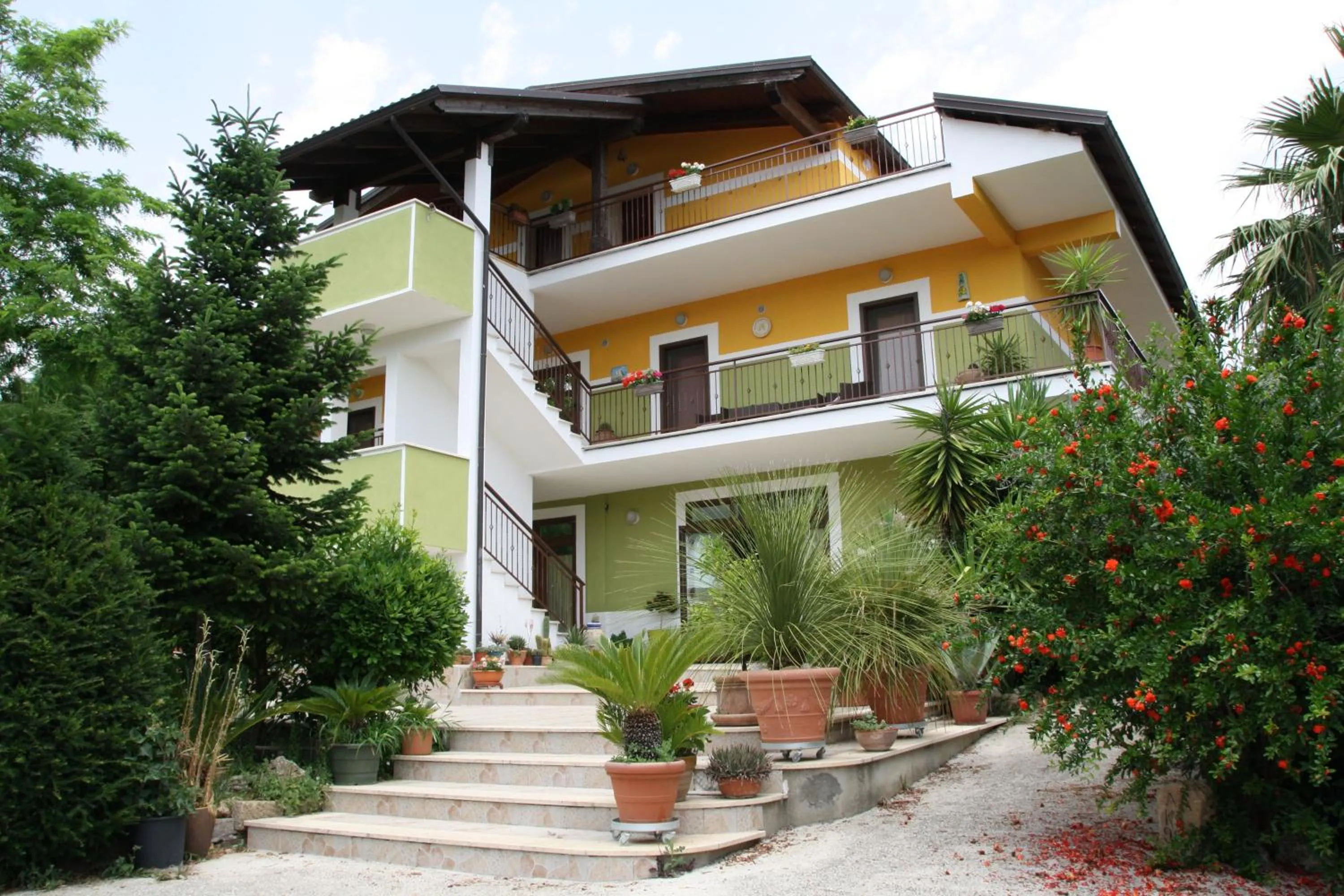Property building in Il Ritrovo del Cima