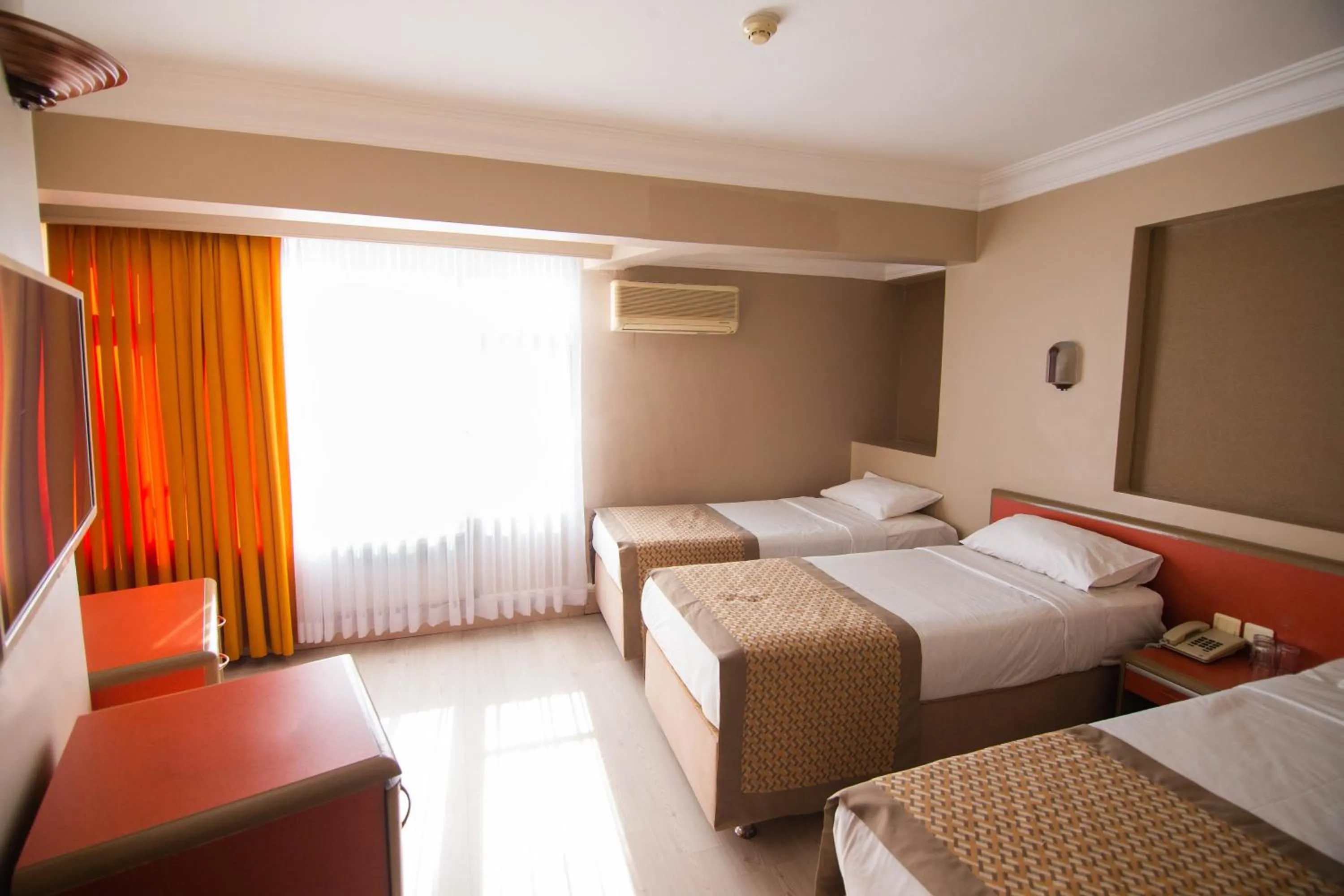 Bed in Sahinler Hotel