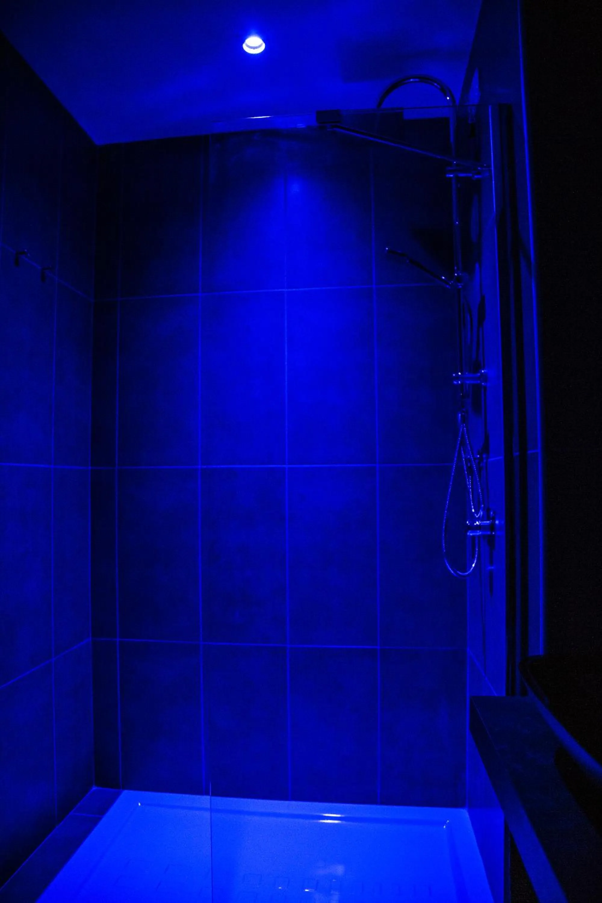 Shower in Serendipity