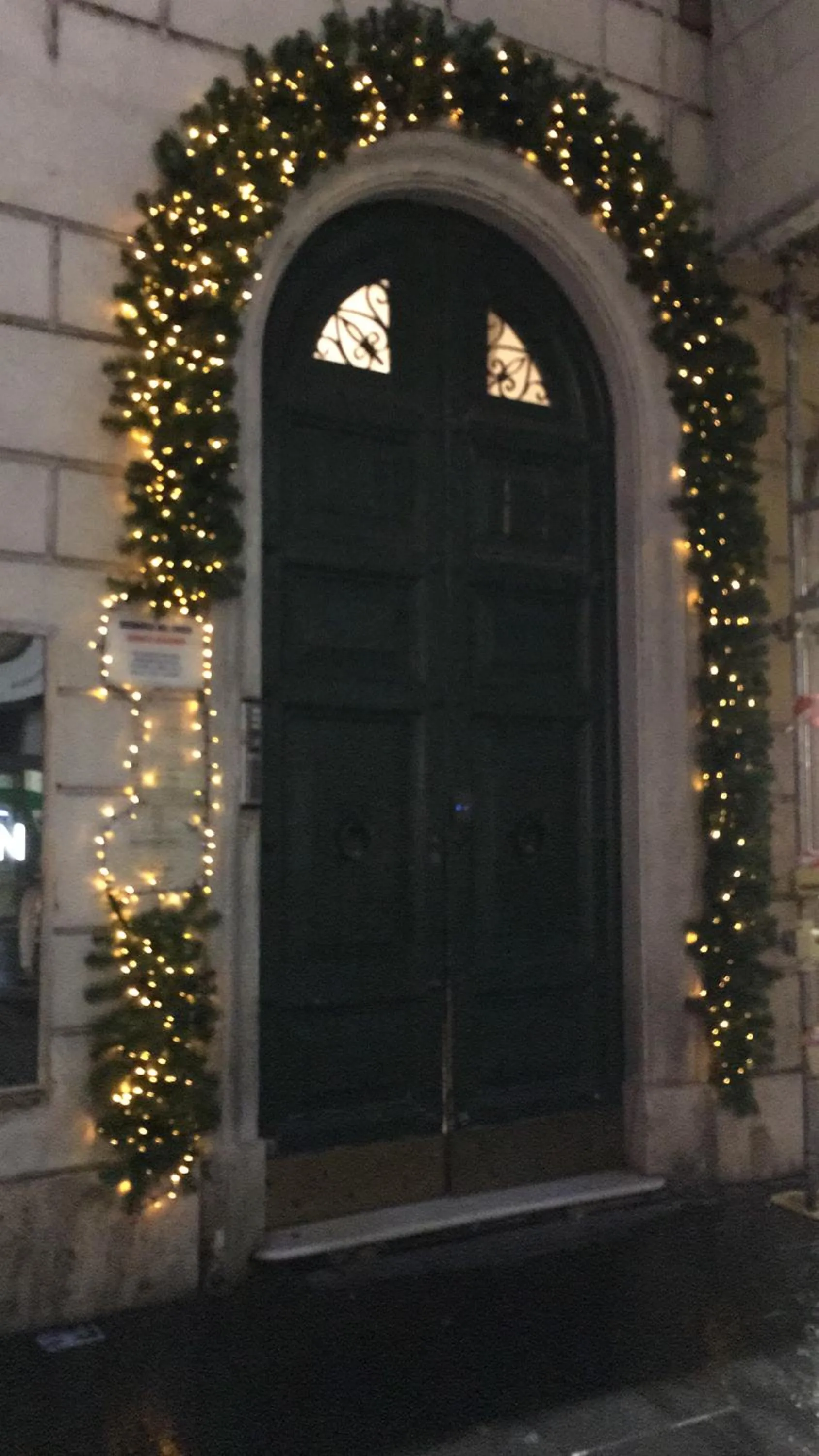 Facade/entrance in Condotti Apartment