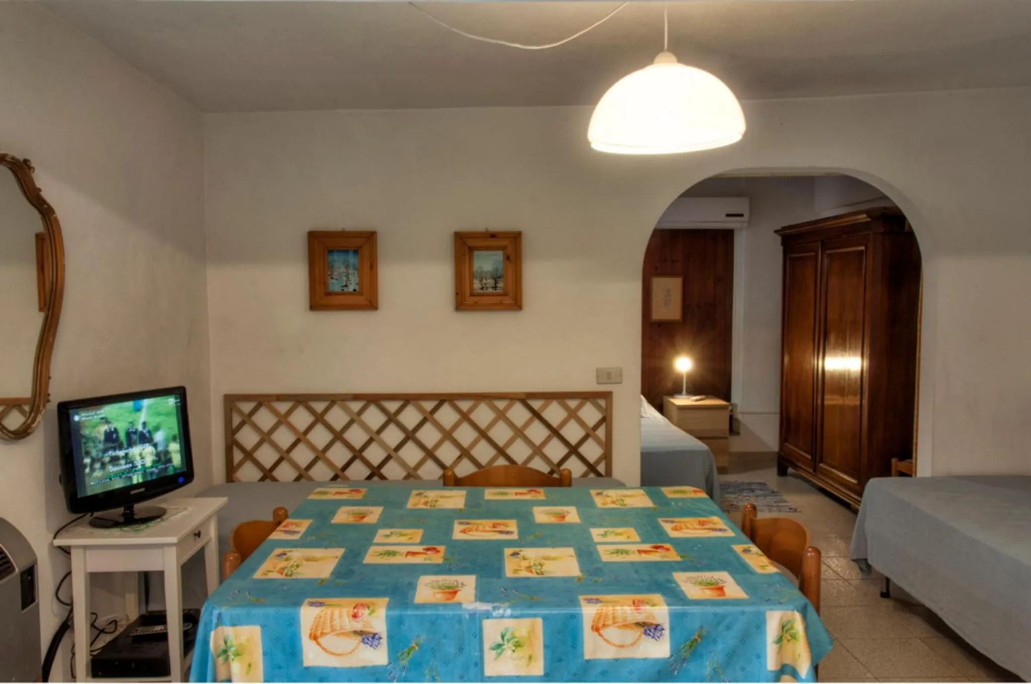 Photo of the whole room, Bed in Casa Furrer