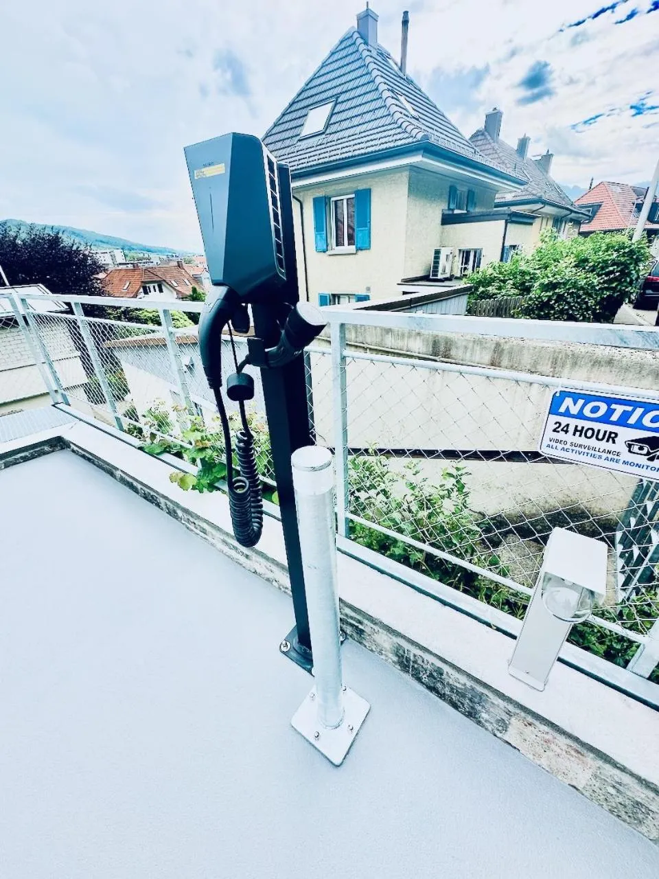 Property building in Bed Bike and Breakfast Olten