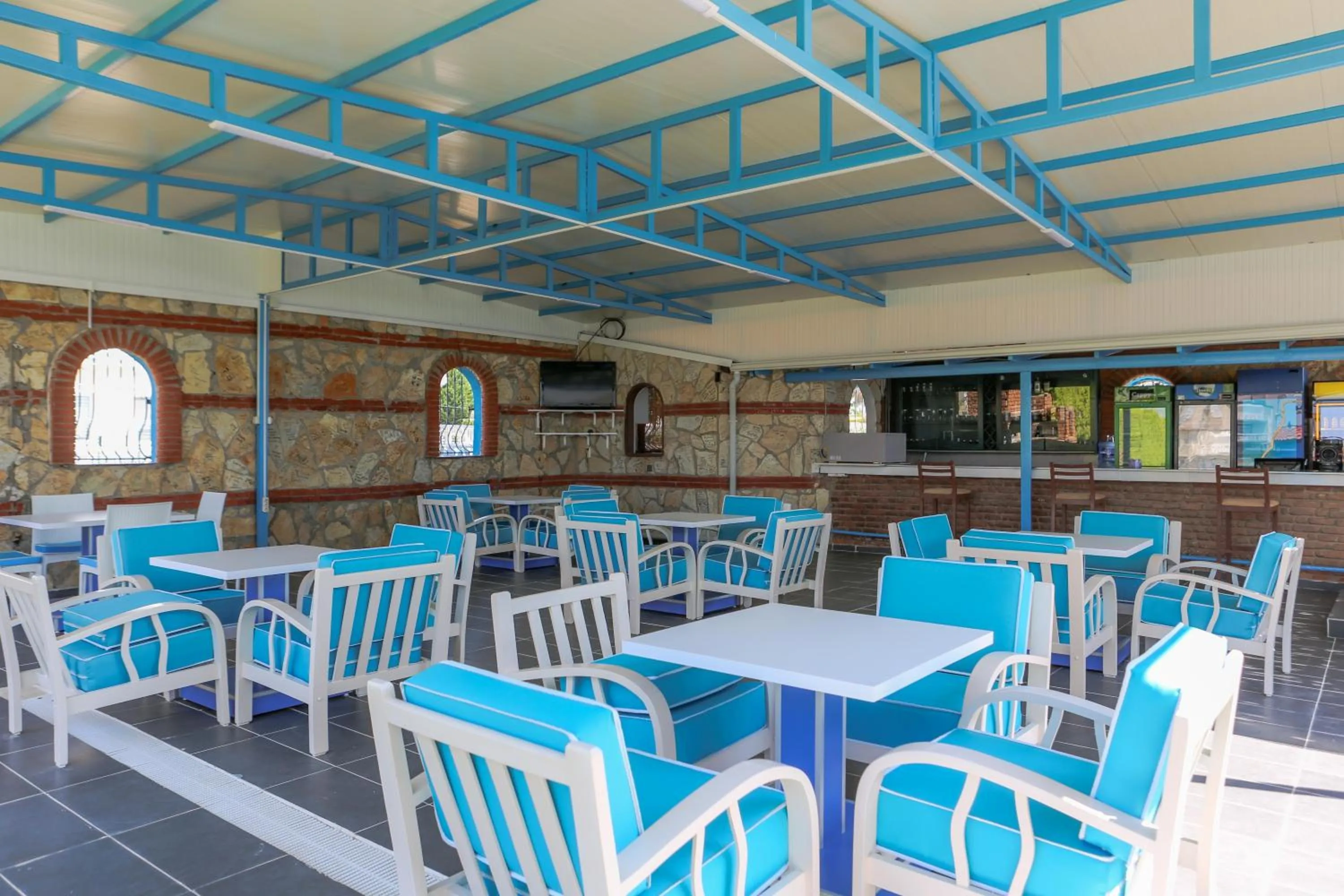 Restaurant/places to eat in Sunset Village