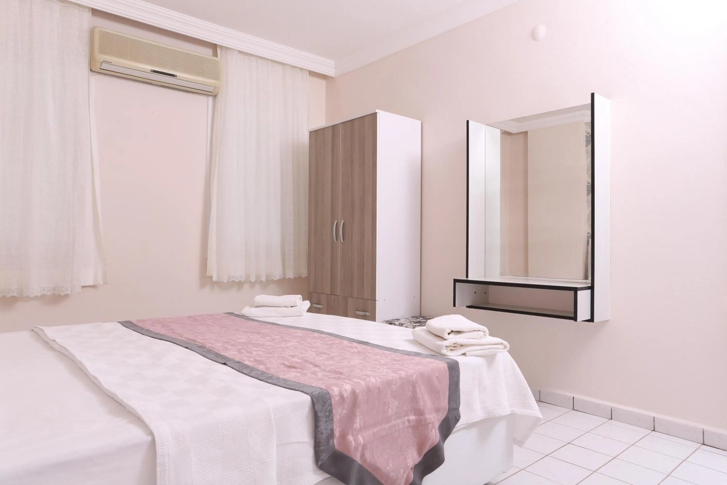 Bedroom in Sunset Village