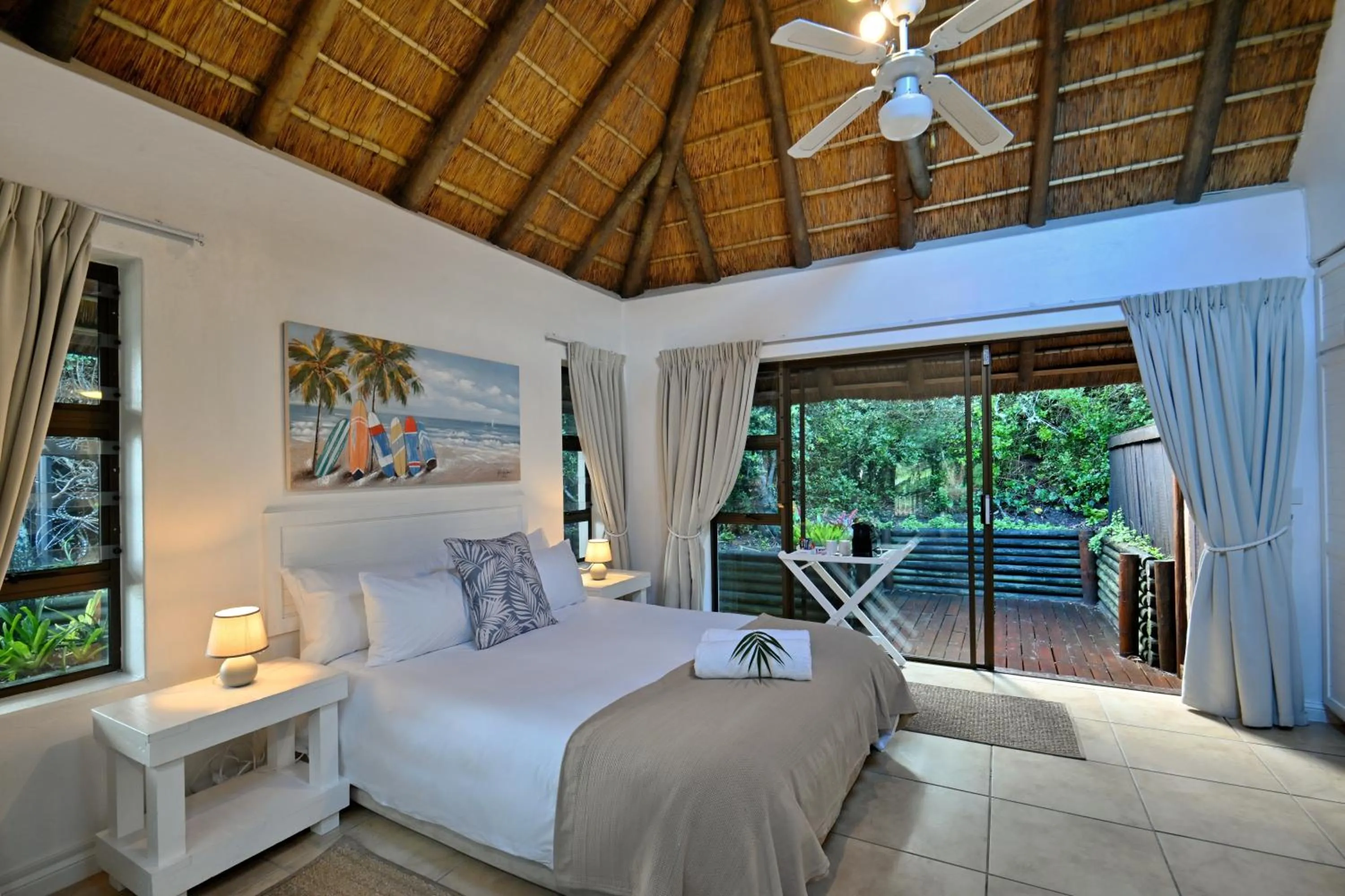 Balcony/Terrace, Bed in BonBini Guest House