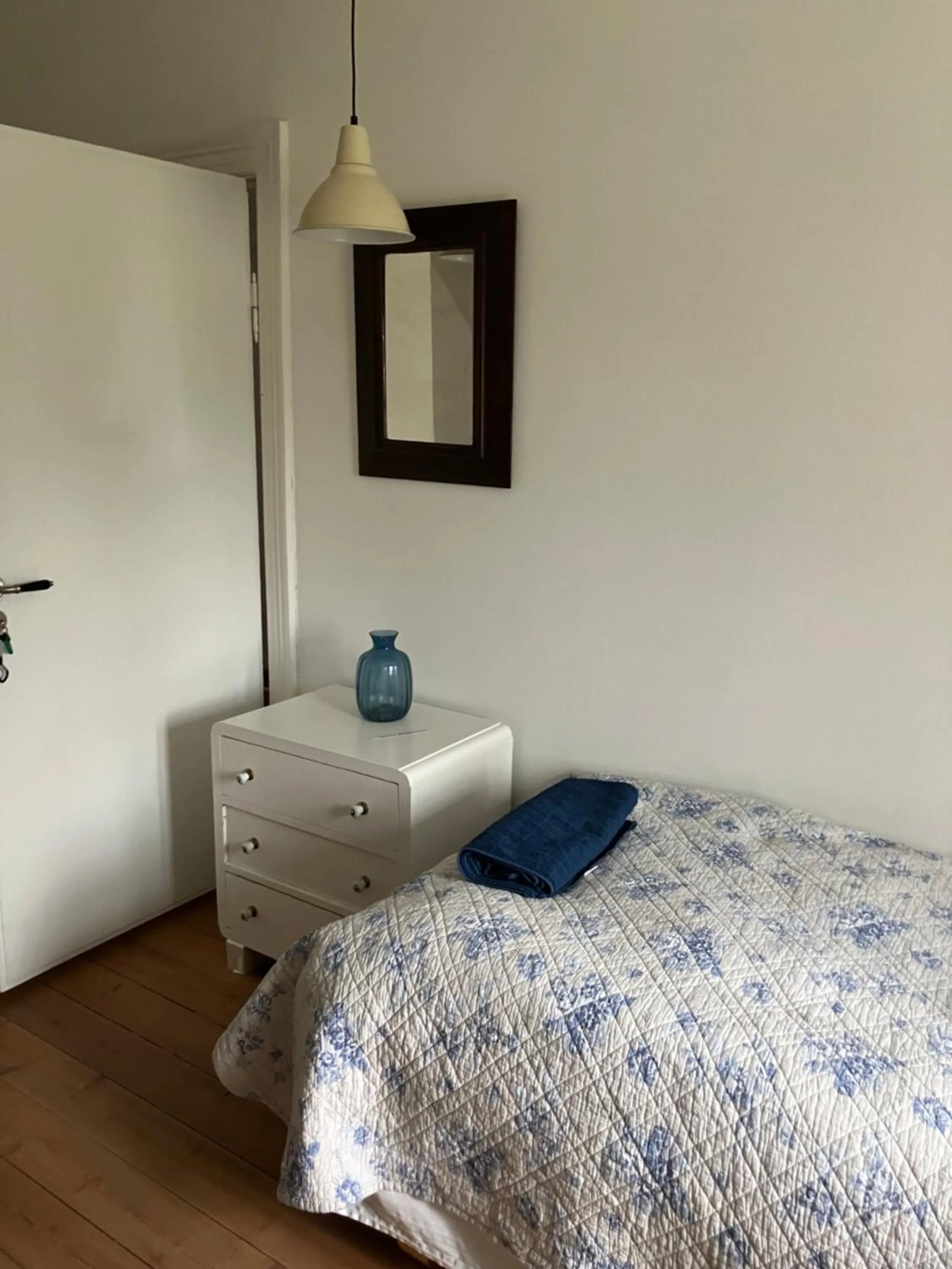 Bedroom, Bed in Marielyst B&B - Apartments