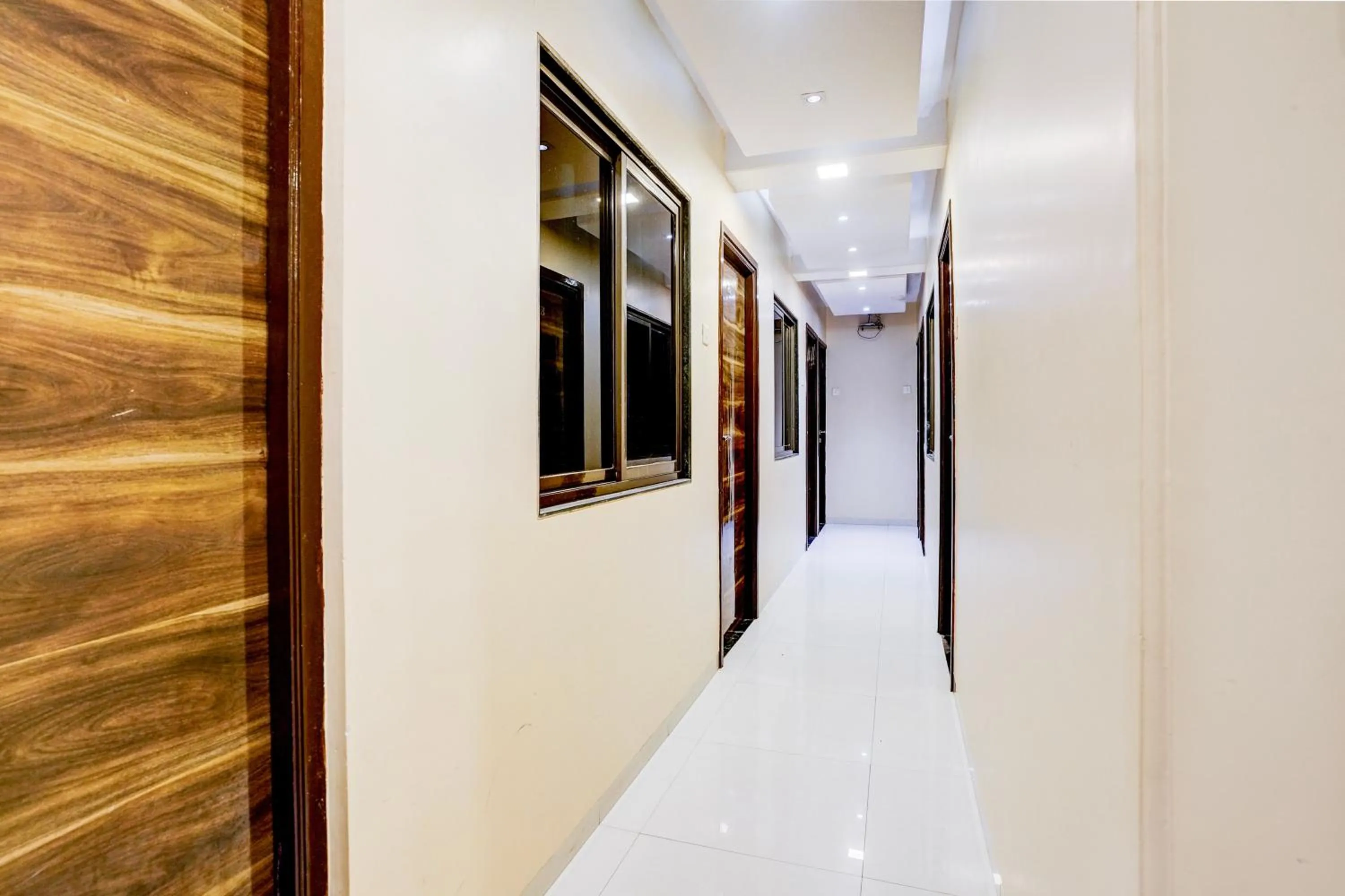 Lobby or reception in Super Collection O Airport Metro Andheri East