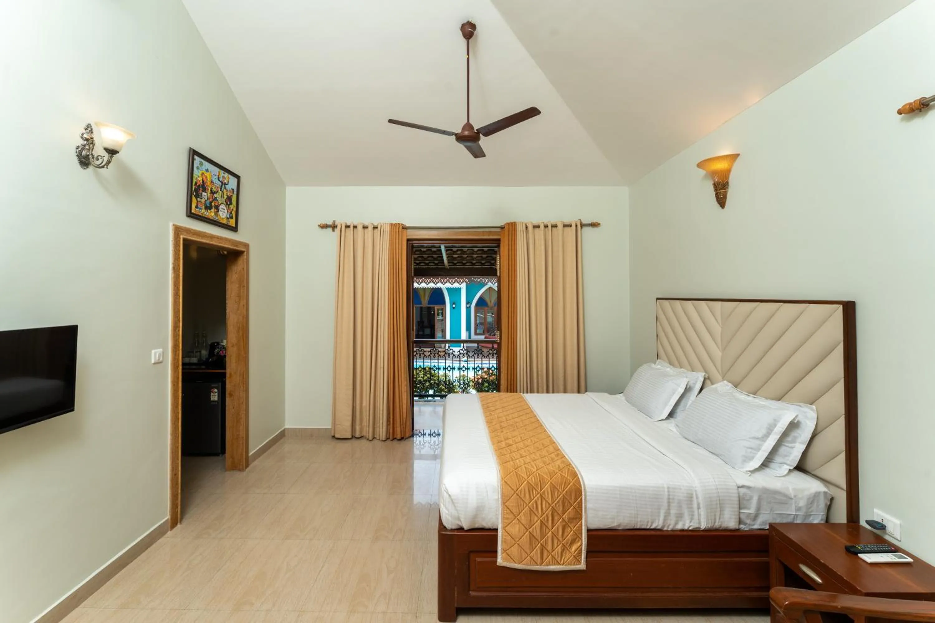 Bedroom, Bed in The Grand Leoney Resort