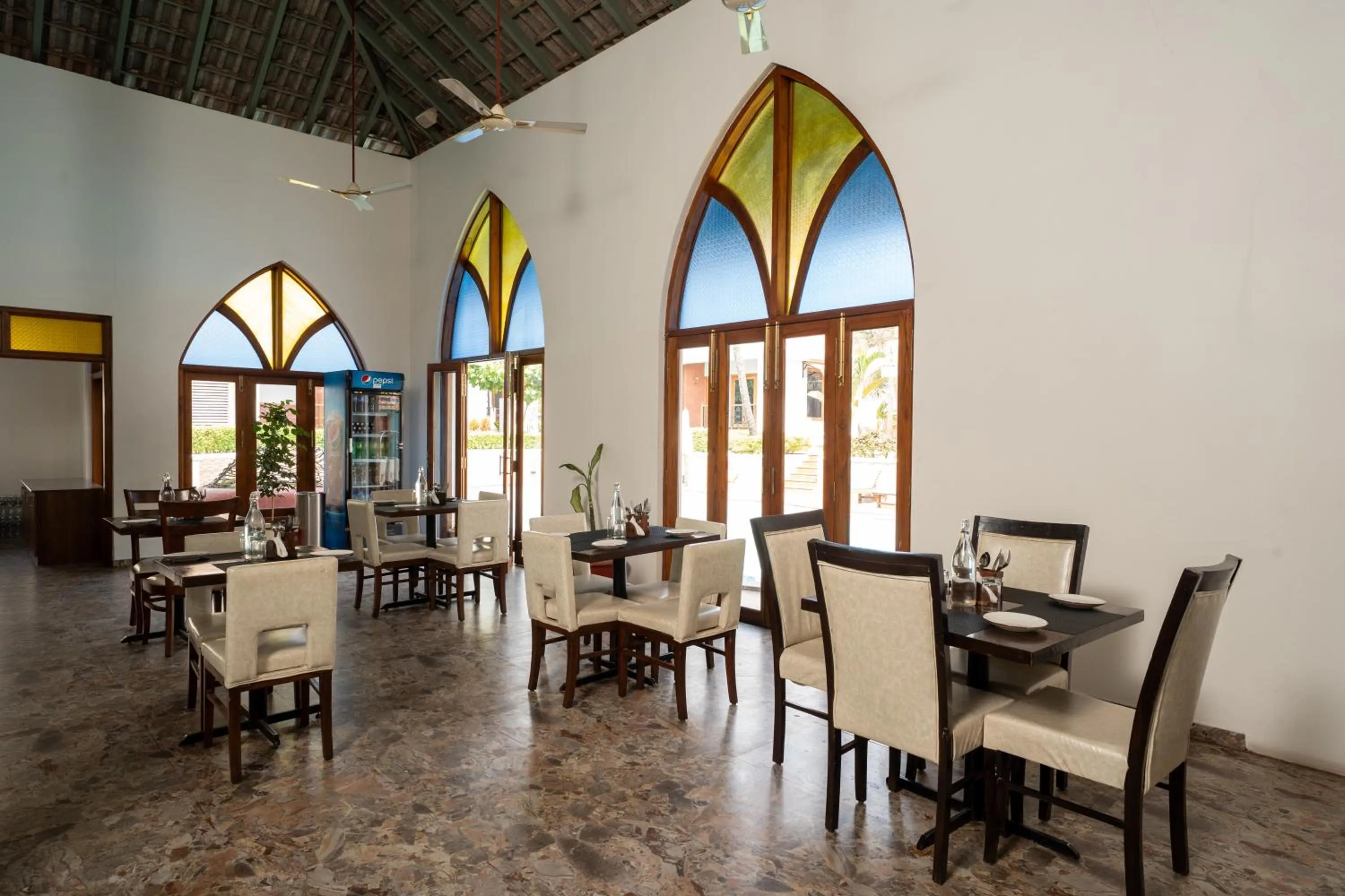 Restaurant/places to eat in The Grand Leoney Resort