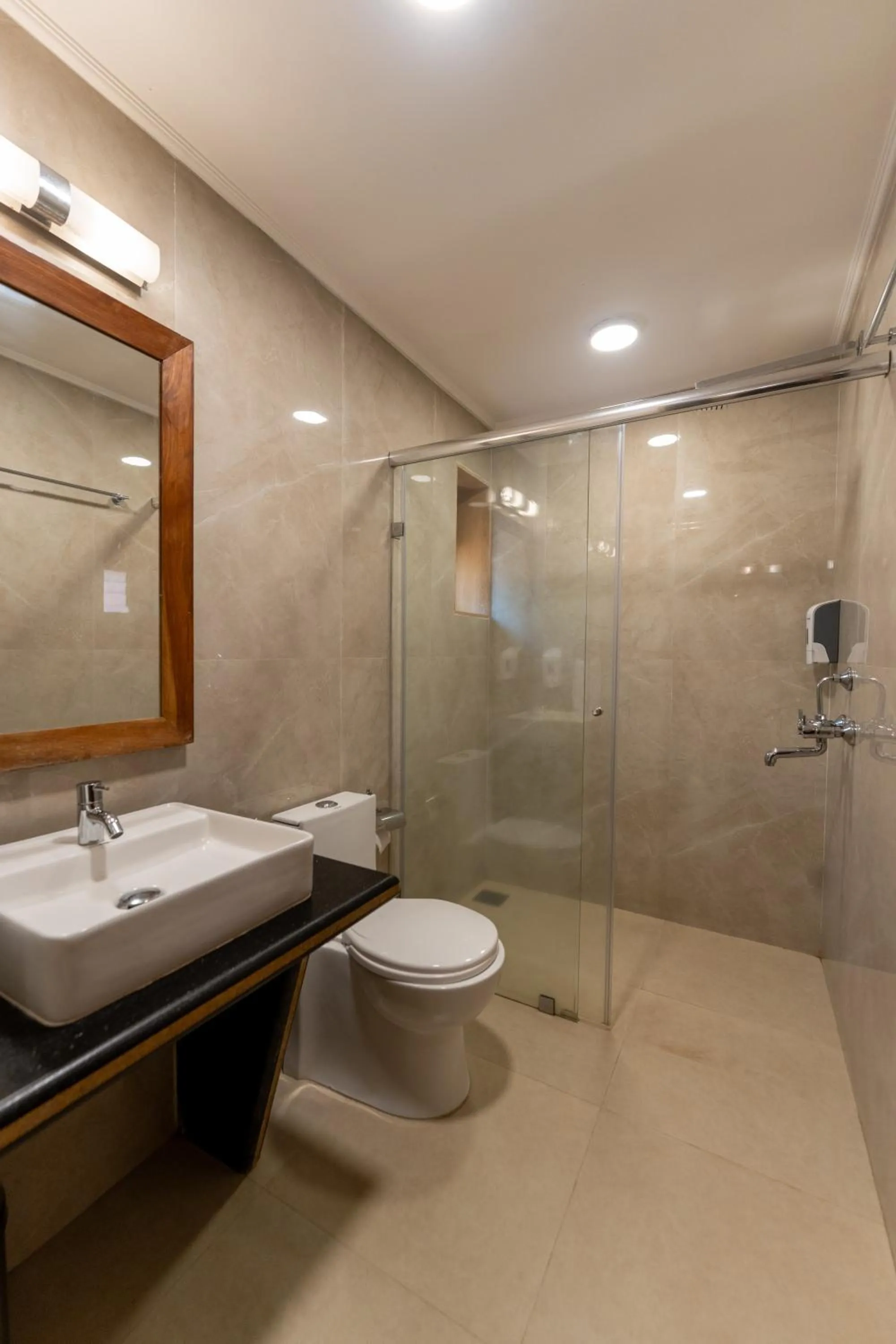 Toilet in The Grand Leoney Resort