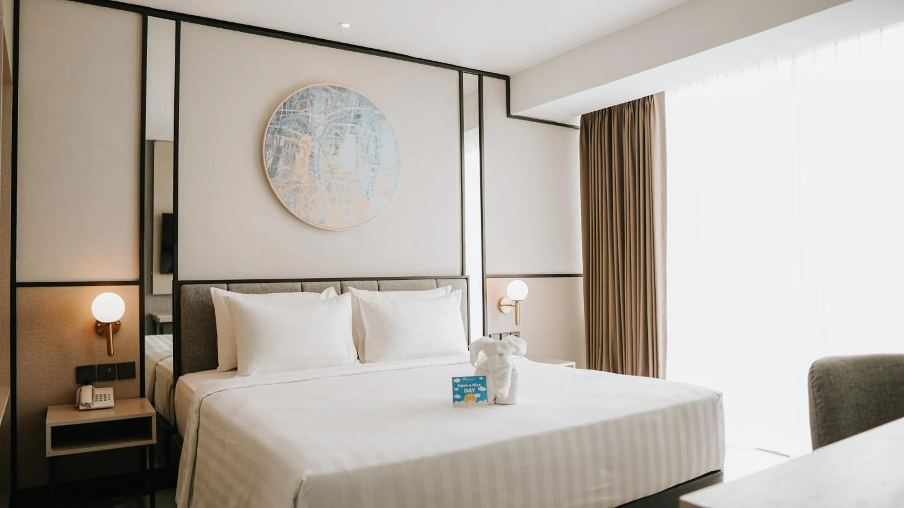 Bed in Ascent Premiere Hotel & Convention Pasuruan