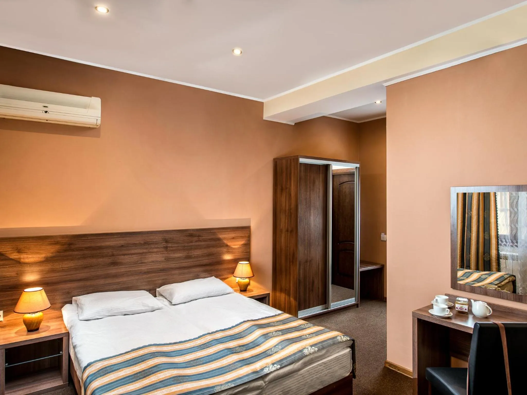 Photo of the whole room, Bed in Lviv Central Jam Hotel