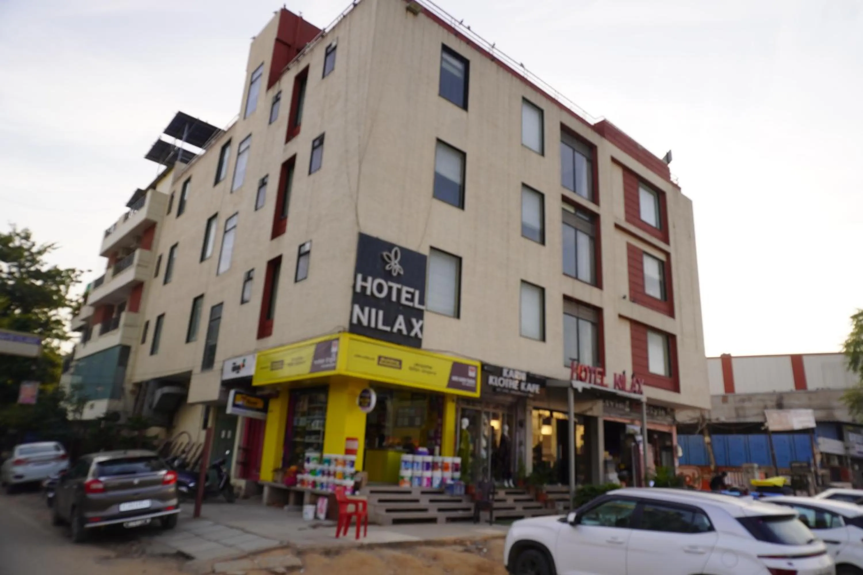 Property building in Hotel Nilax