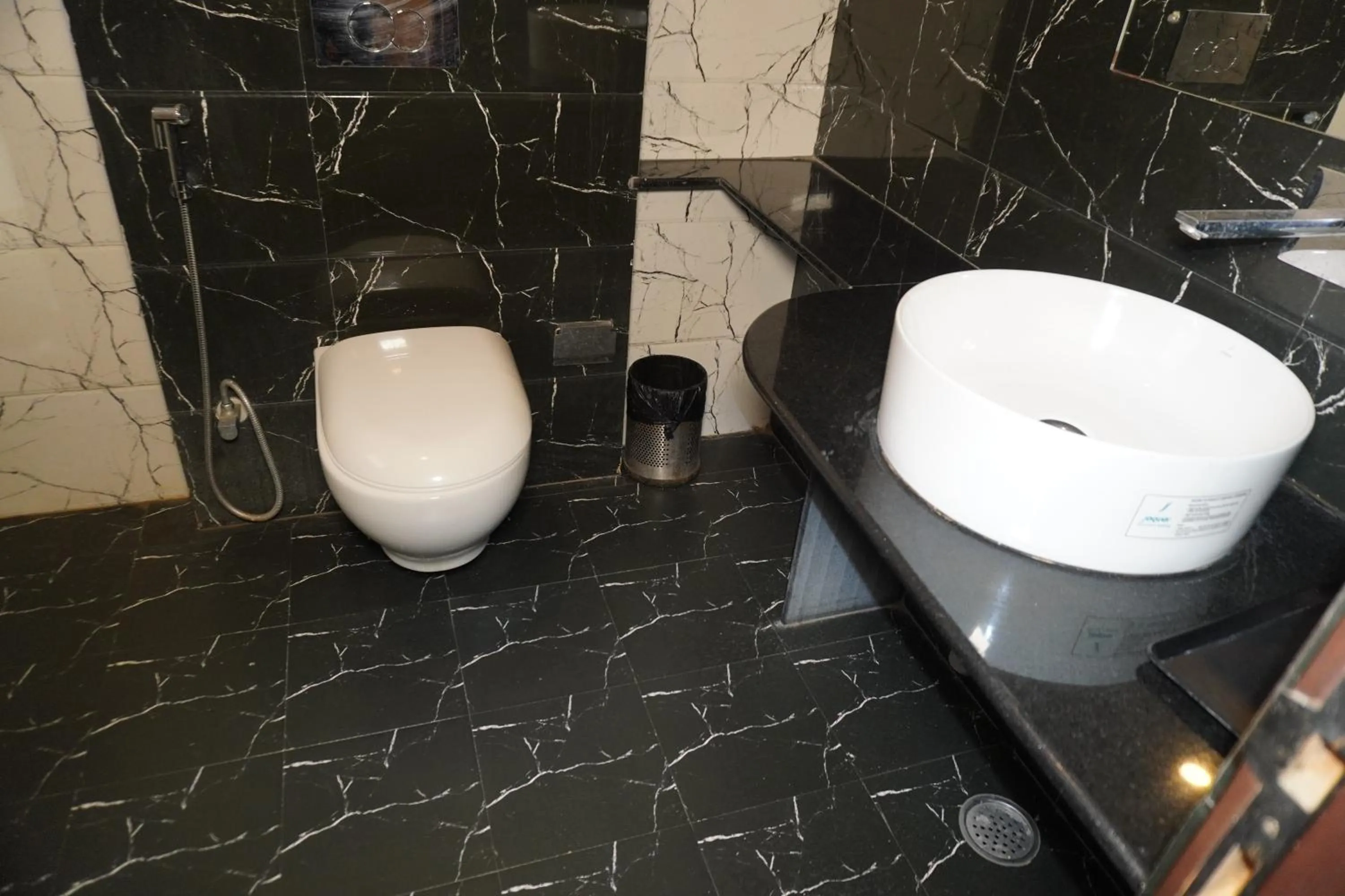 Bathroom in Hotel Nilax