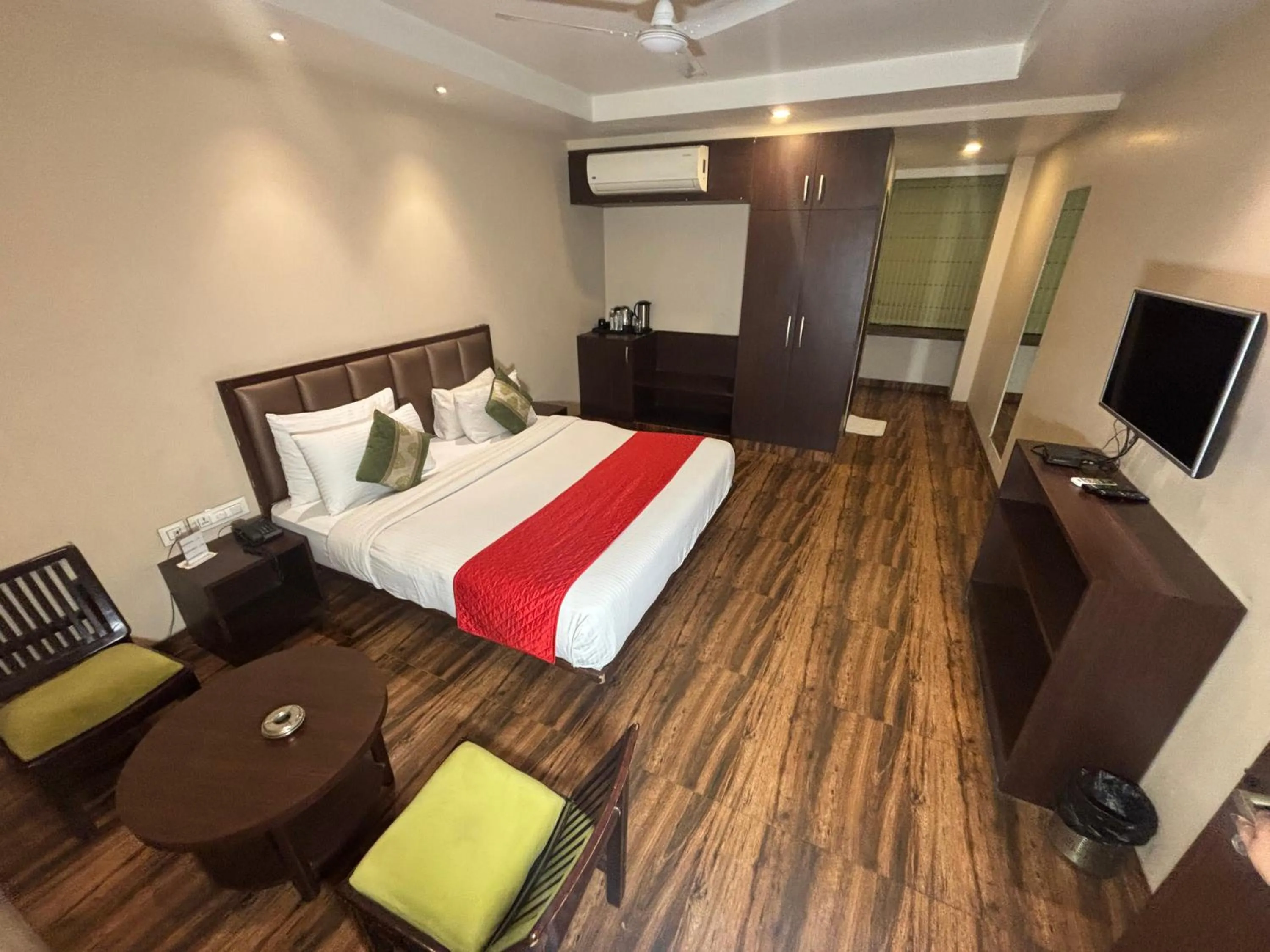 Bedroom, Bed in Hotel Nilax