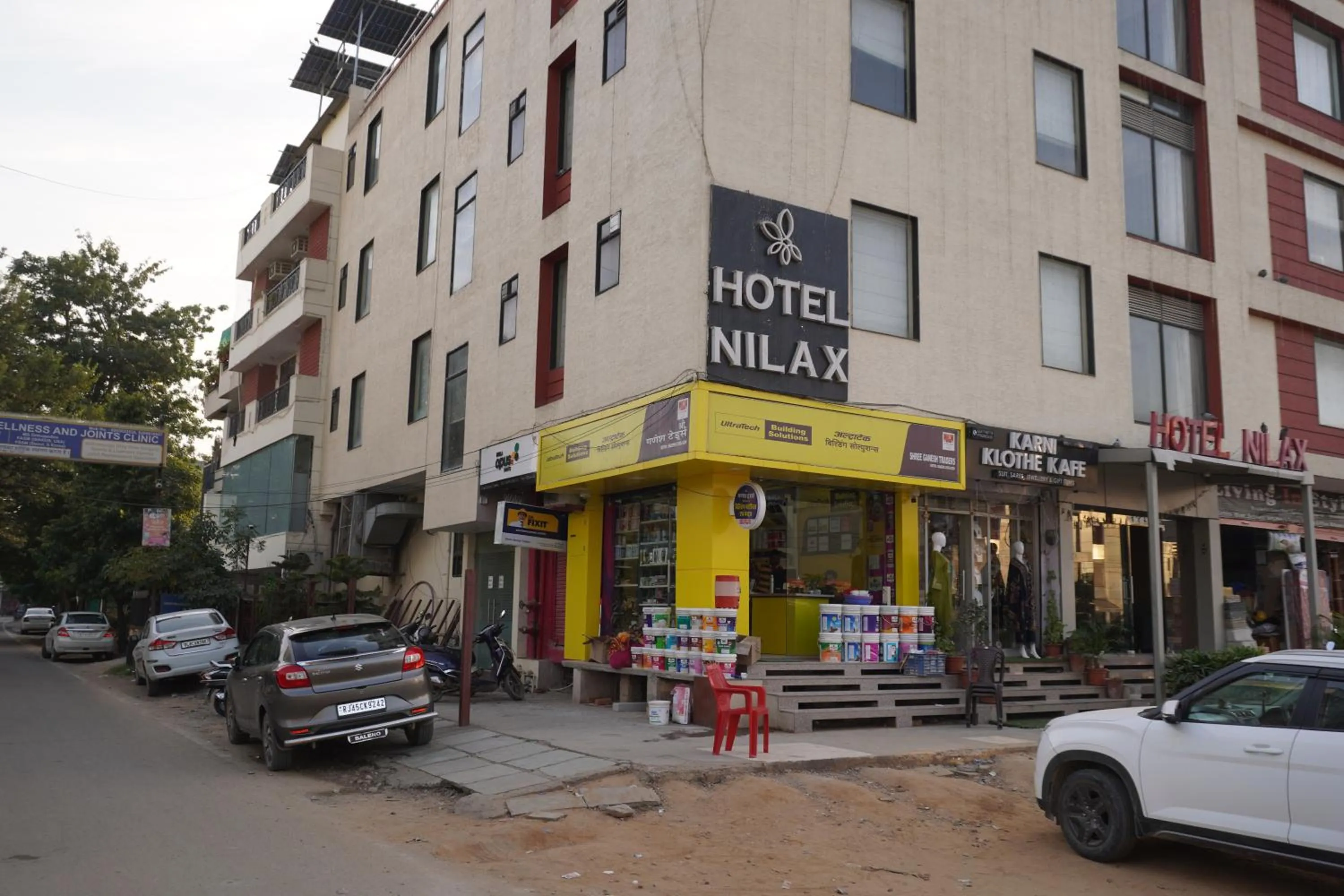 Parking in Hotel Nilax