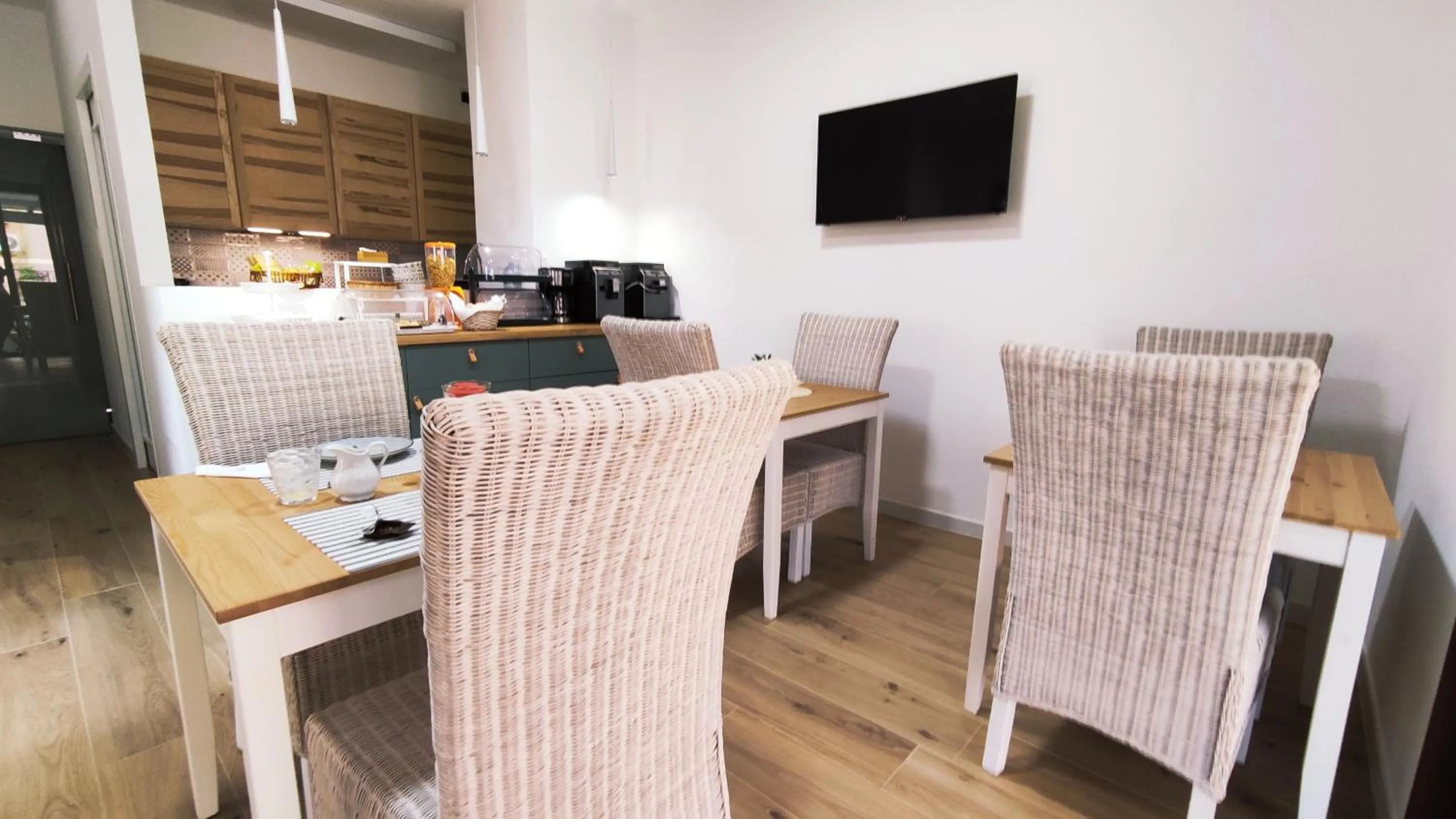 Communal lounge/ TV room in B&B Va' Pensiero