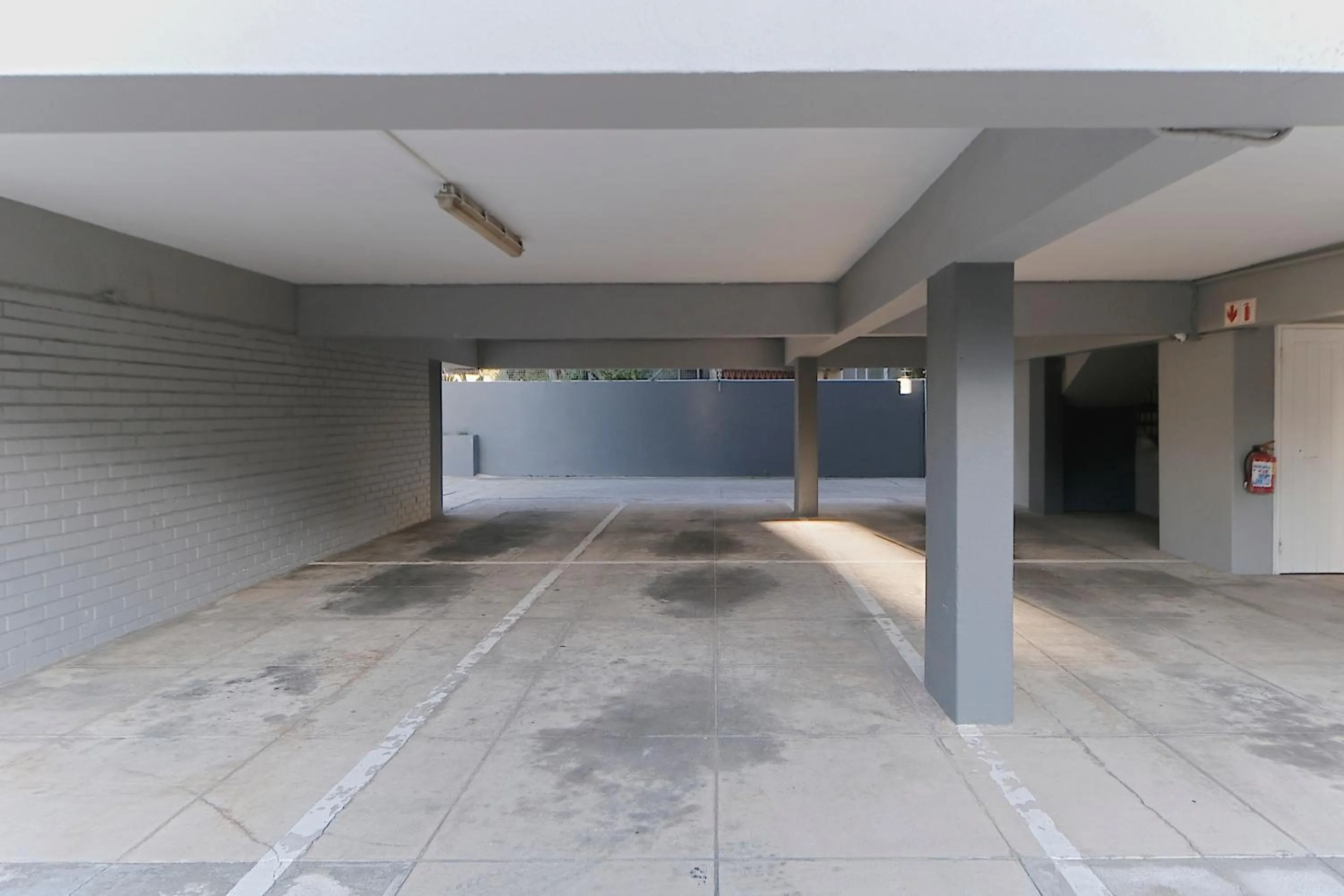 Property building in 10 on Cape Self Catering Apartments