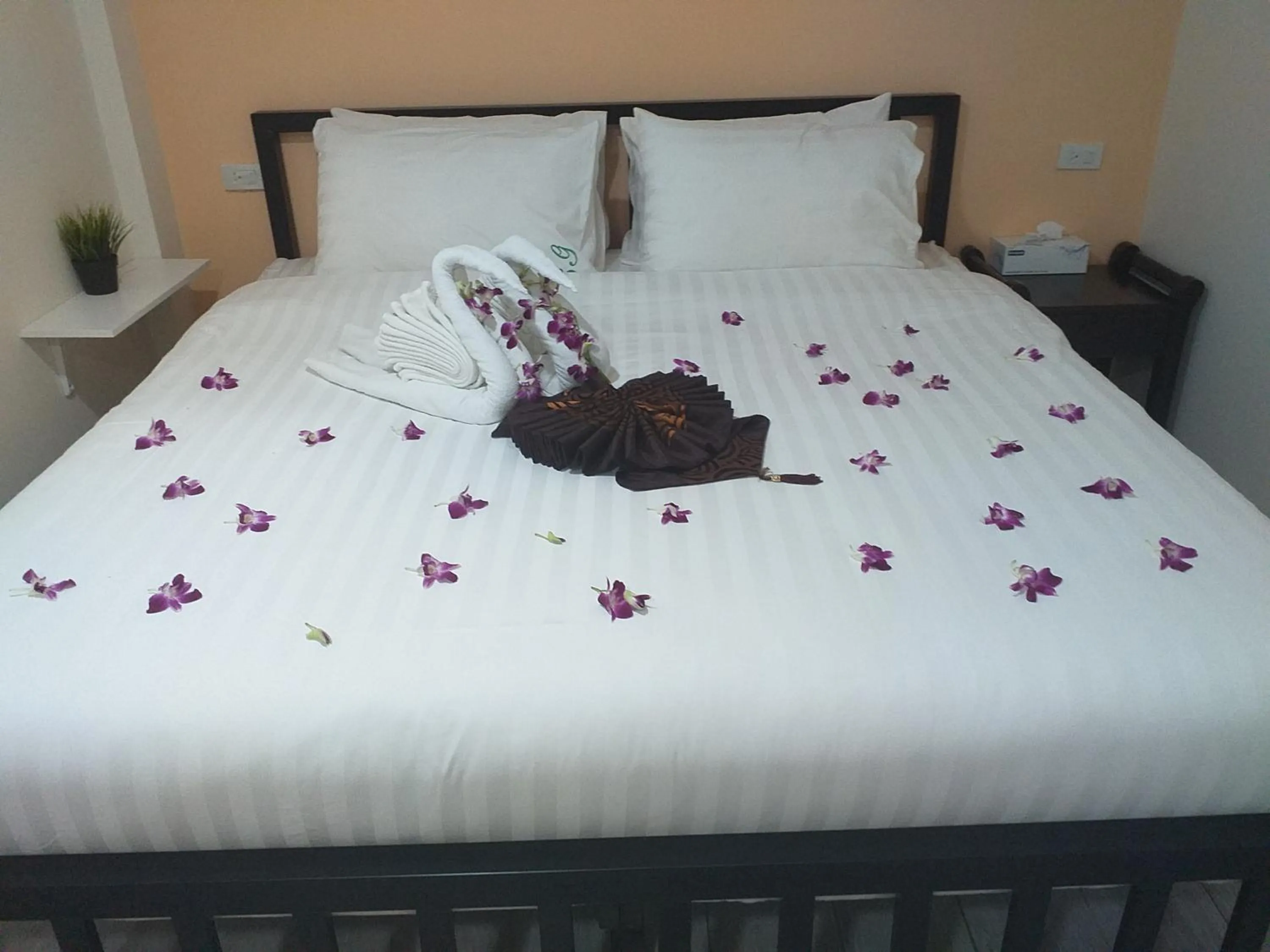 Bed in Samui Green Hotel