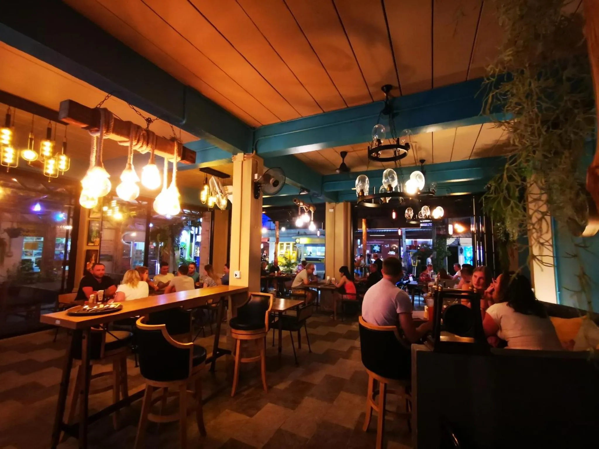 Restaurant/places to eat in Samui Green Hotel