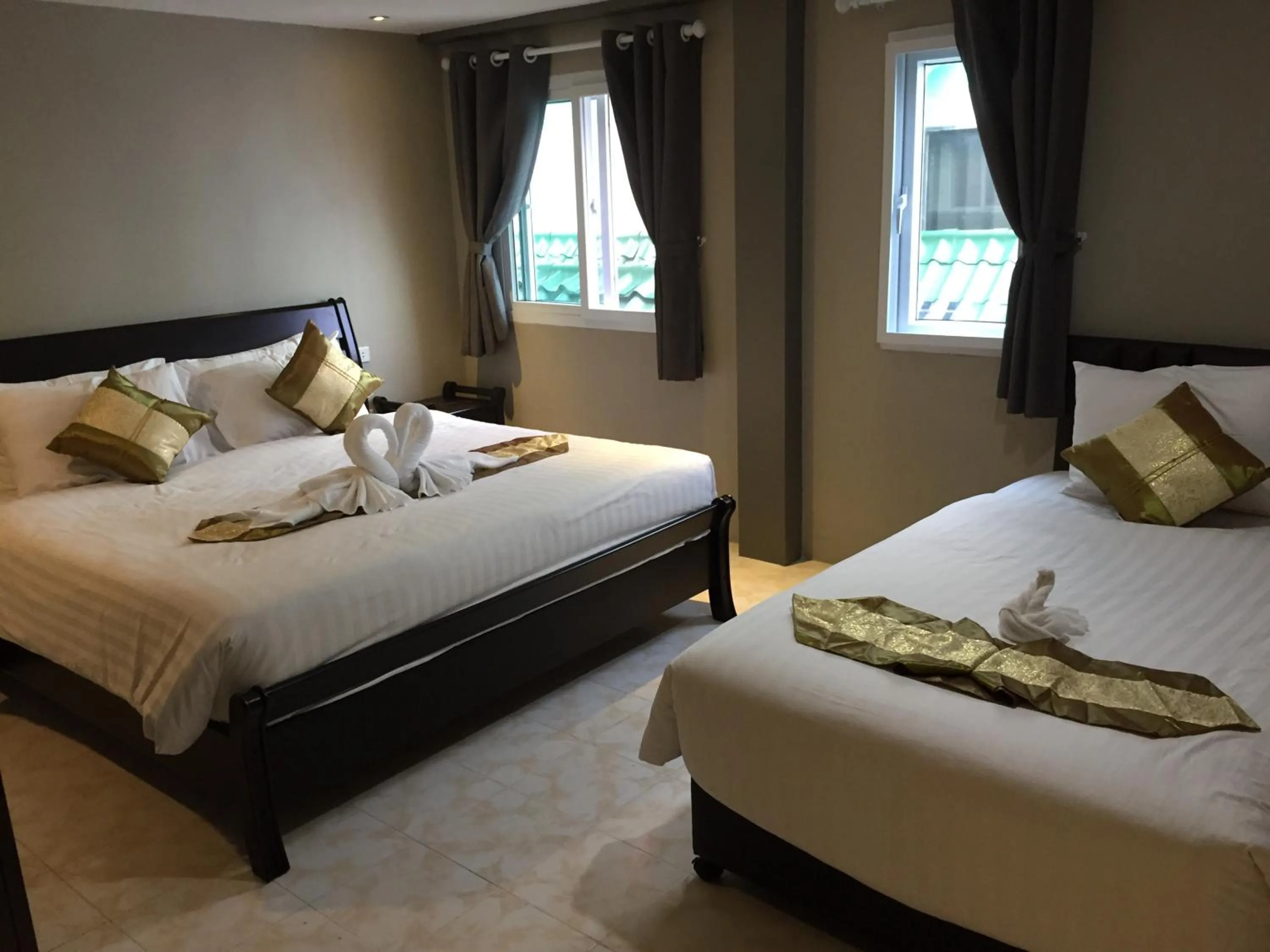 Bed in Samui Green Hotel