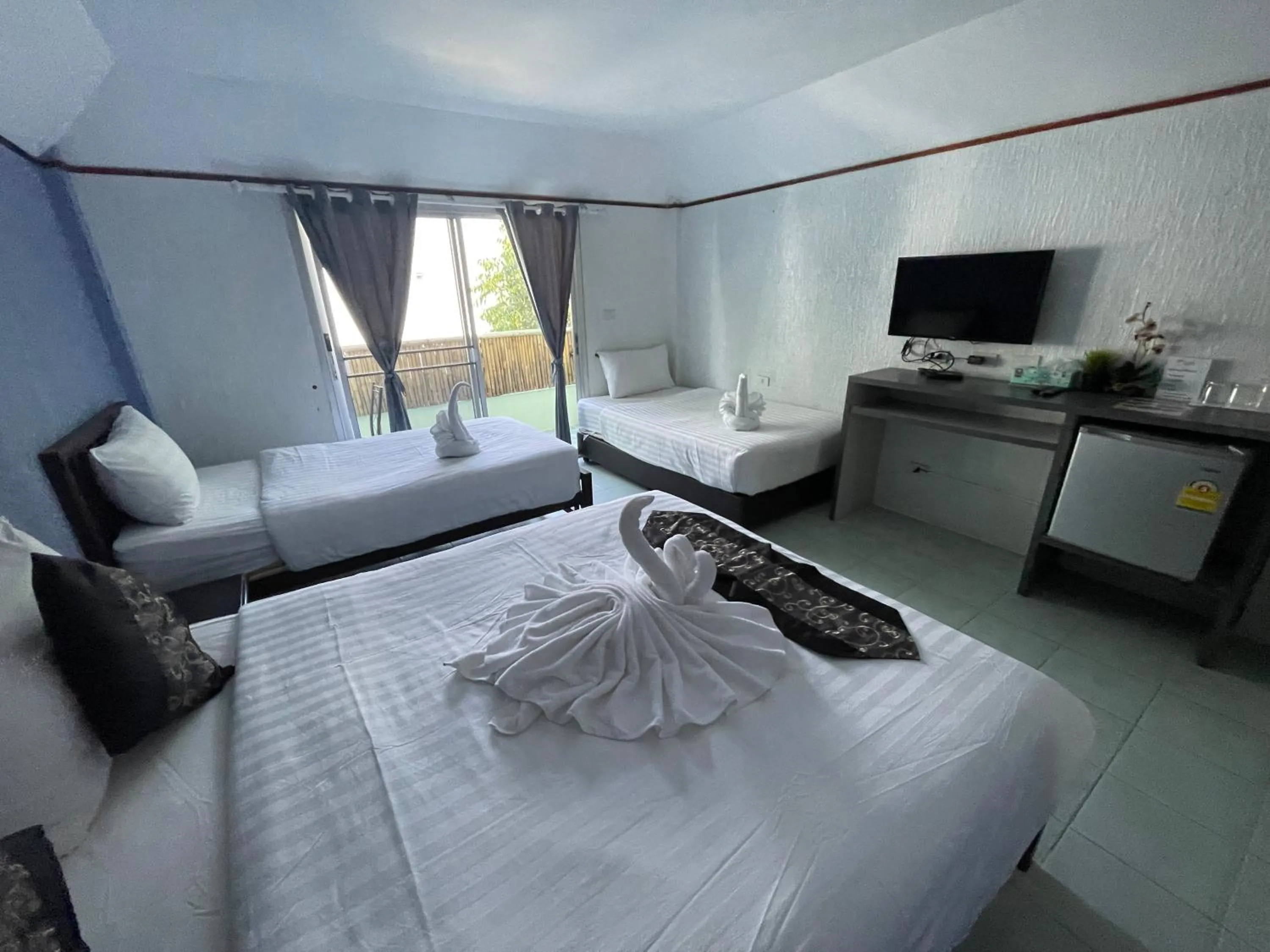 Bedroom, Bed in Samui Green Hotel