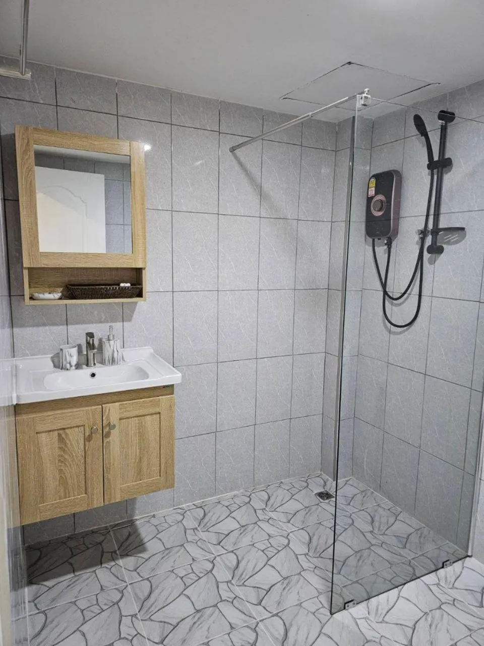 Shower in Samui Green Hotel