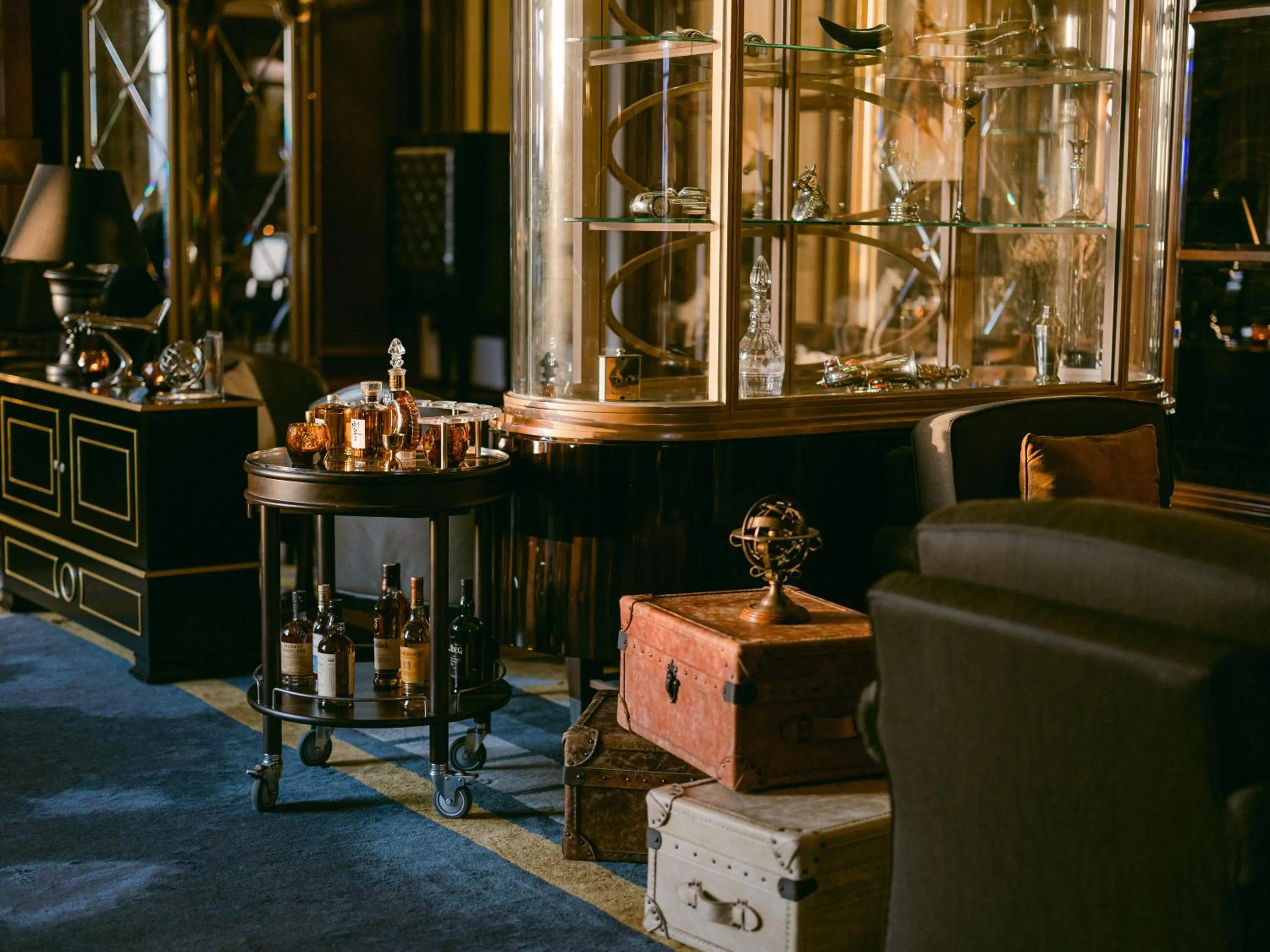 Lounge or bar in Al Habtoor Palace - Preferred Hotels & Resorts