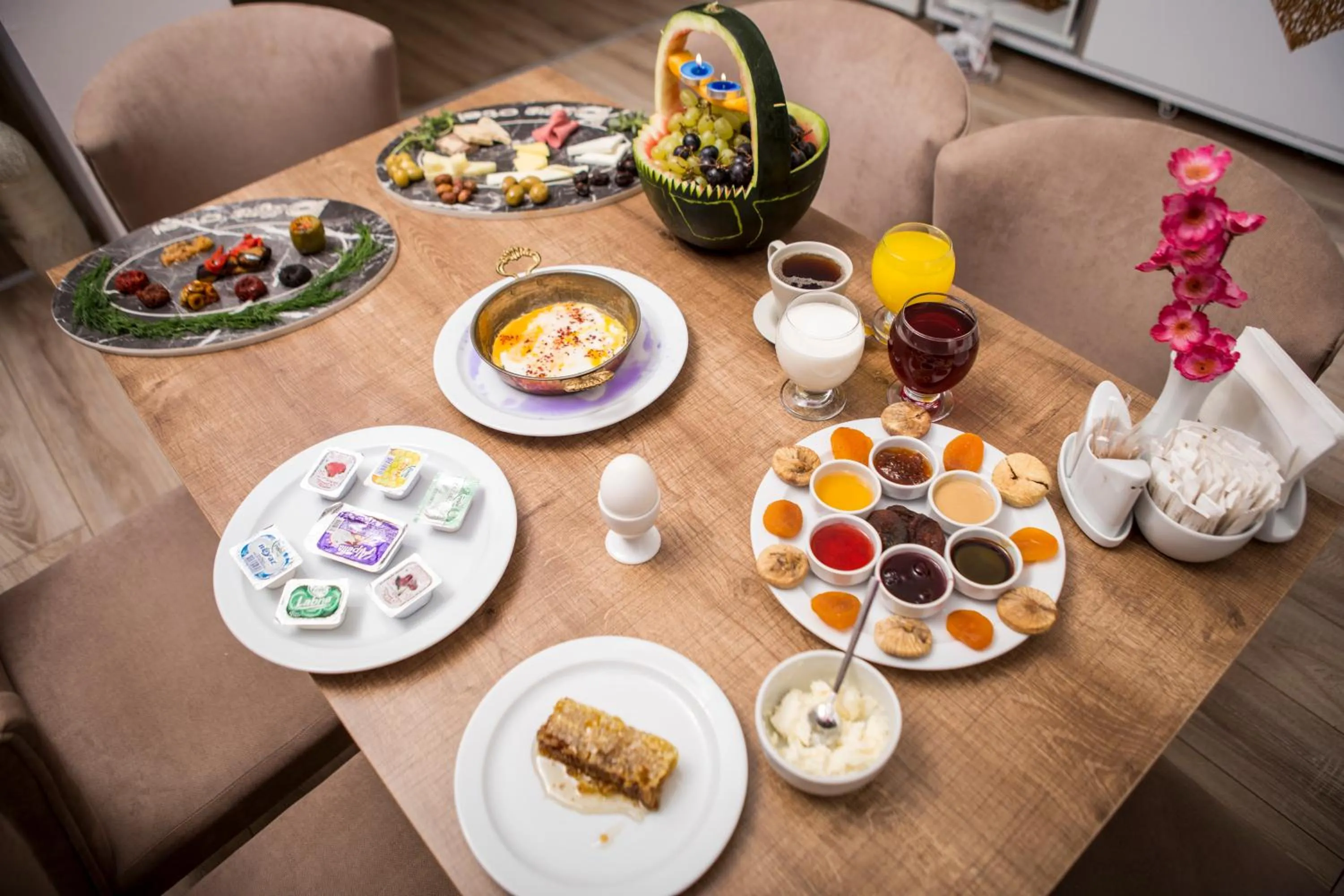 Food and drinks in Bilge Suite Hotel