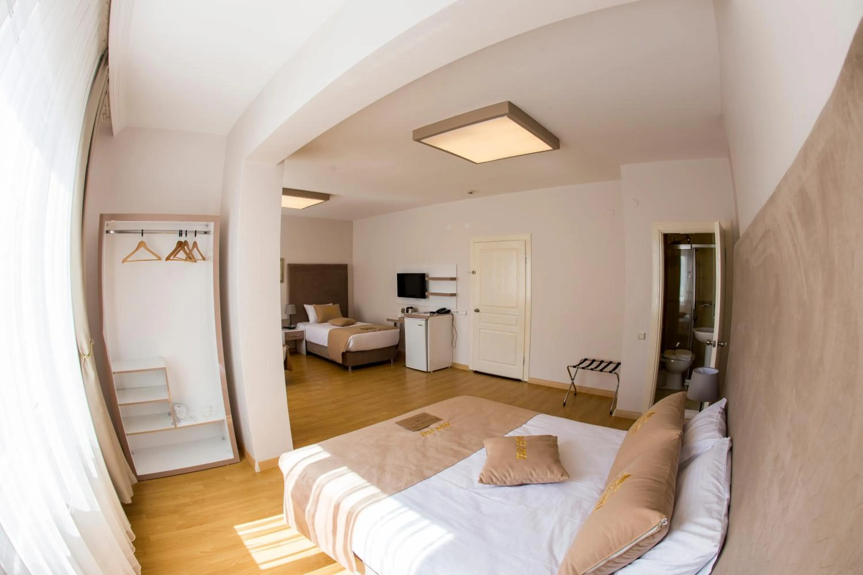 Bed in Bilge Suite Hotel